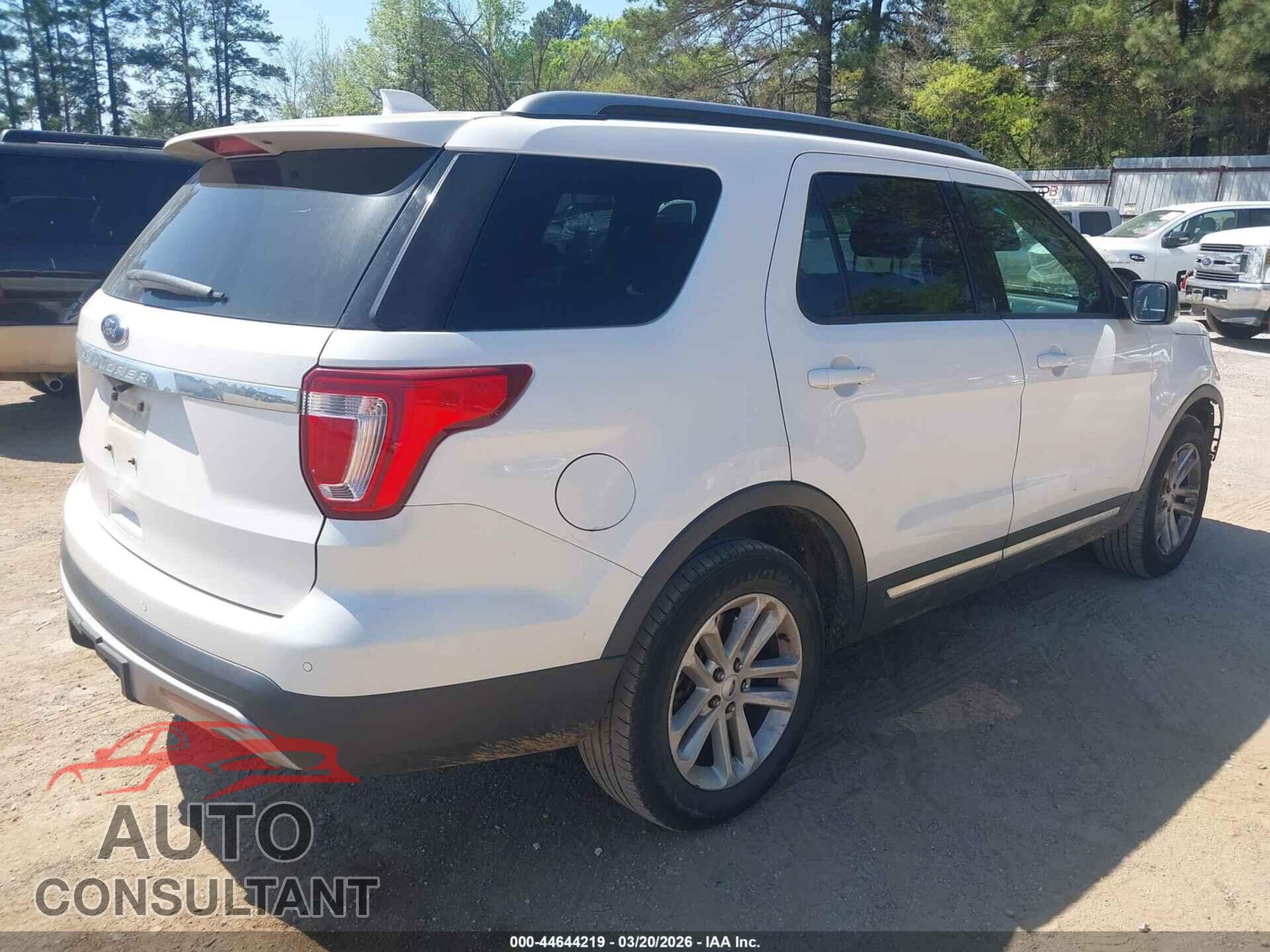 FORD EXPLORER 2017 - 1FM5K7D8XHGB45537