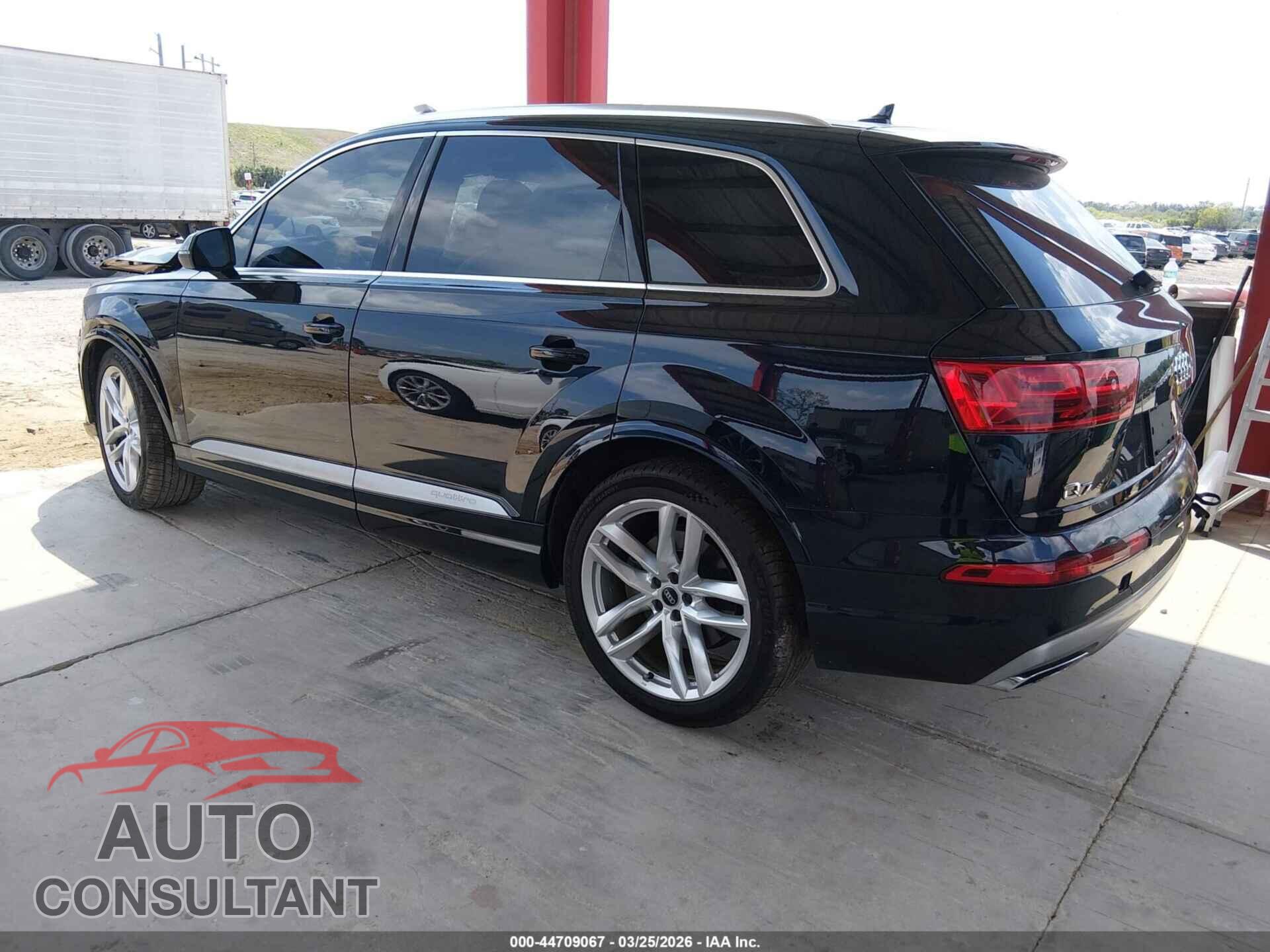 AUDI Q7 2017 - WA1VAAF71HD017580