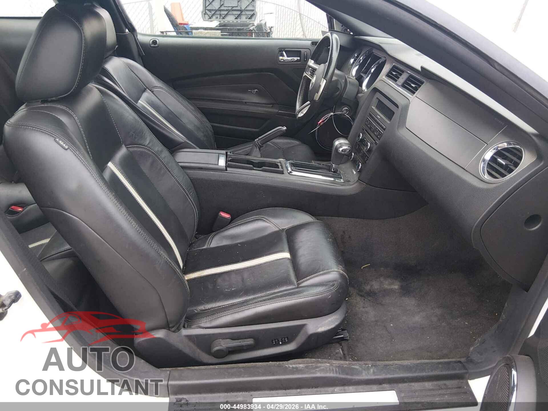 FORD MUSTANG 2011 - 1ZVBP8CF0B5158697