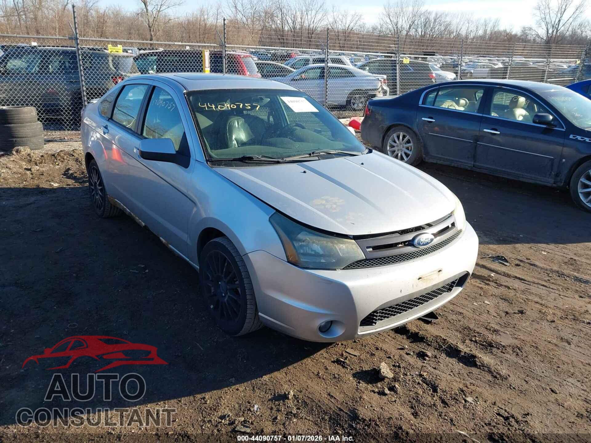 FORD FOCUS 2011 - 1FAHP3GN0BW114121