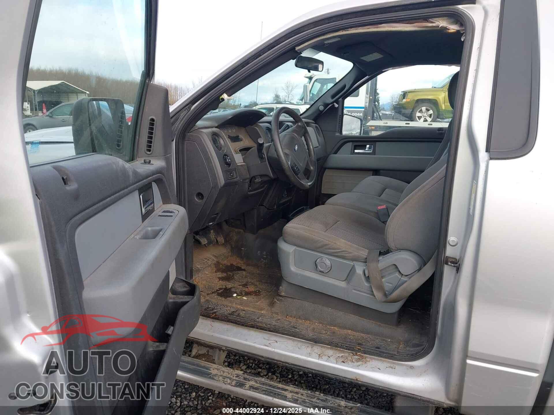 FORD F-150 2014 - 1FTMF1EF5EKF48025