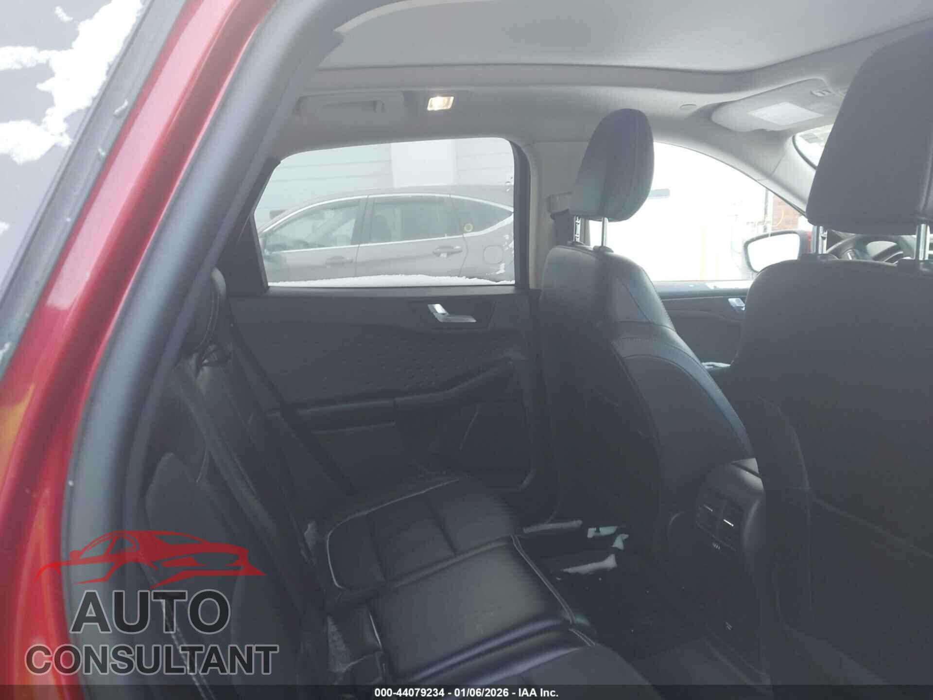 FORD ESCAPE 2020 - 1FMCU9J92LUA20519