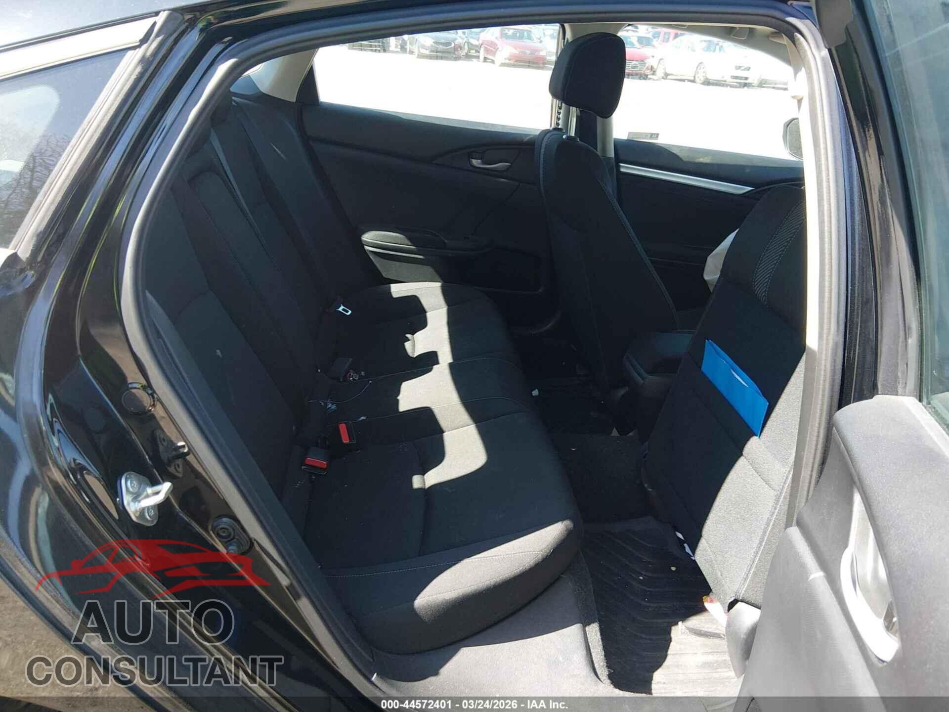 HONDA CIVIC 2018 - 2HGFC2F71JH604236