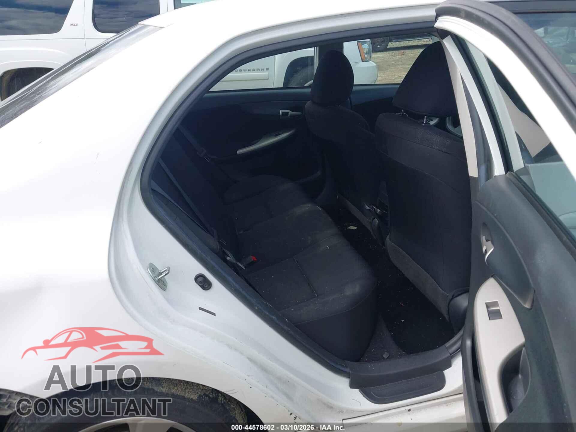 TOYOTA COROLLA 2011 - 2T1BU4EEXBC613406