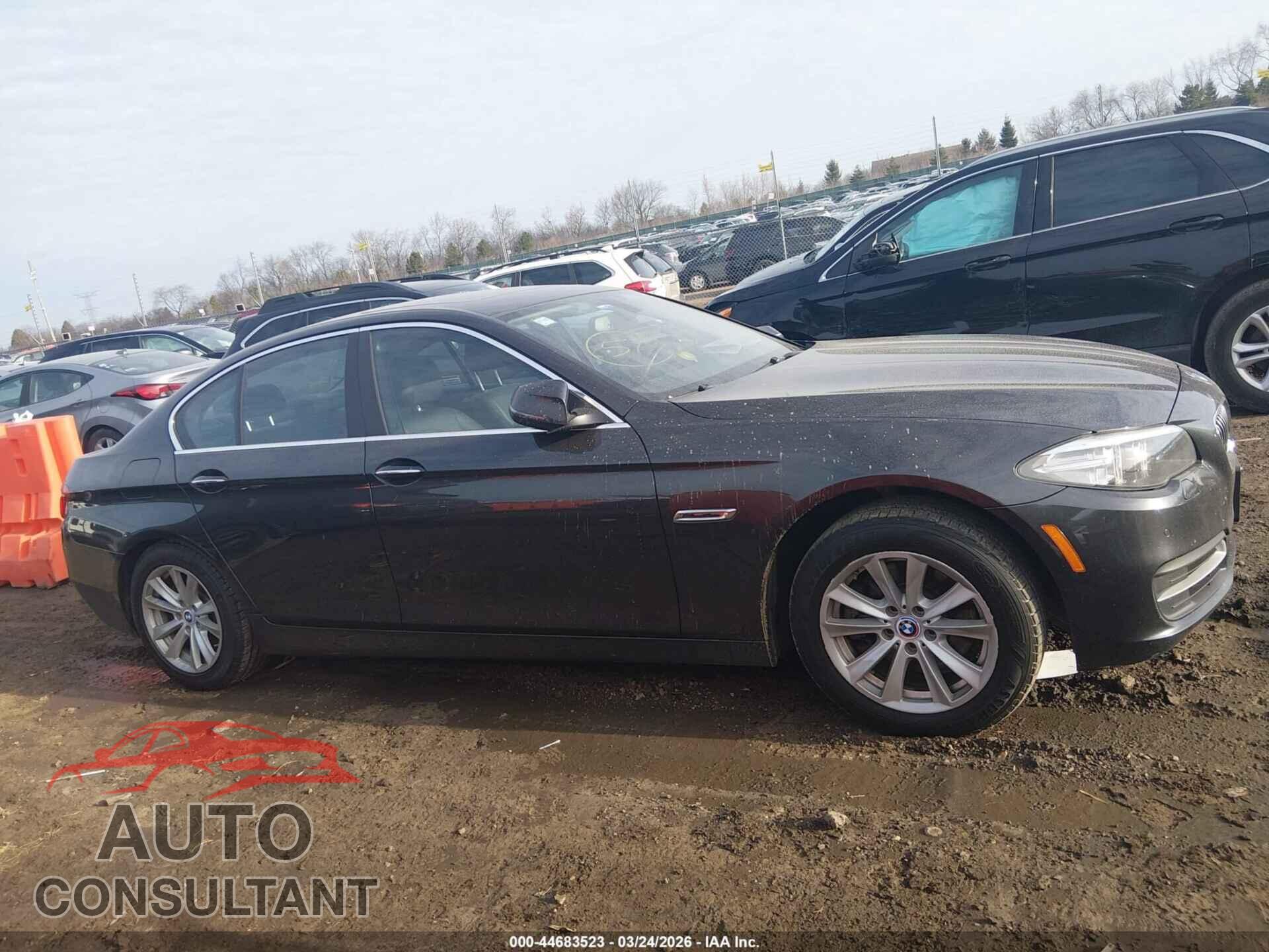 BMW 528I 2014 - WBA5A7C54ED612962