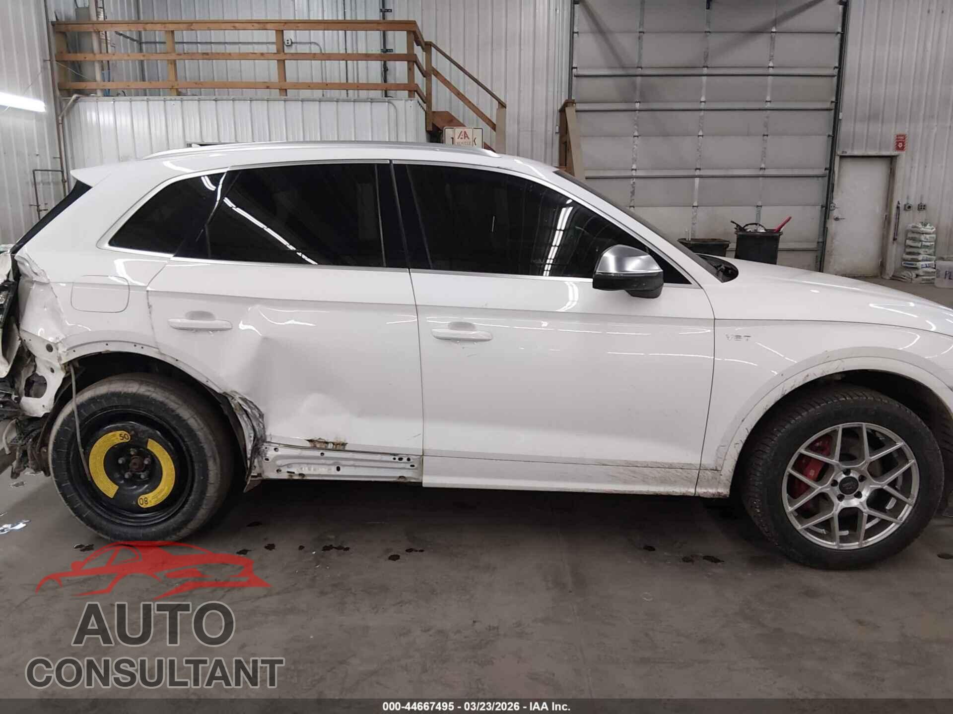 AUDI SQ5 2018 - WA1A4AFY4J2120816