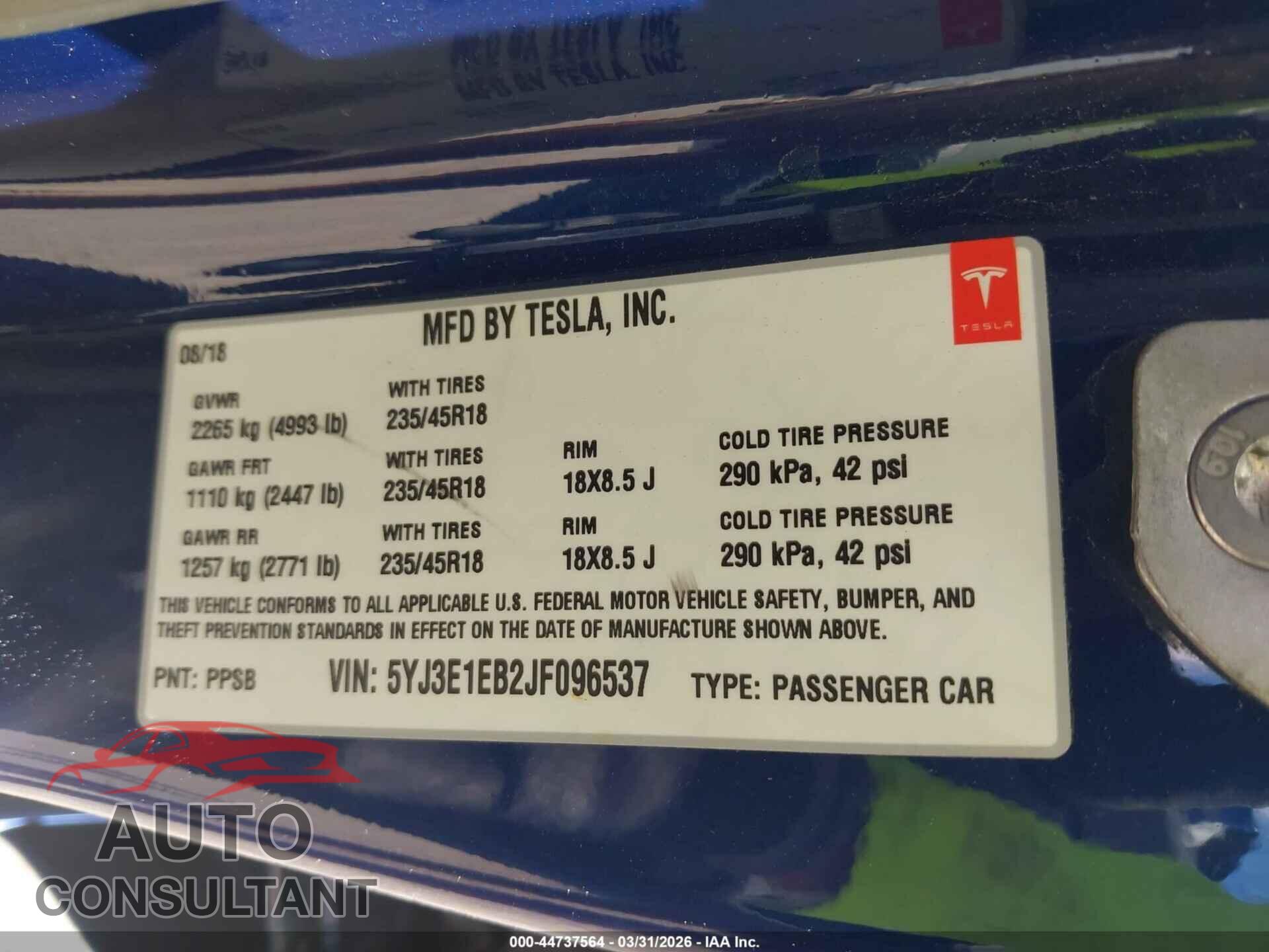 TESLA MODEL 3 2018 - 5YJ3E1EB2JF096537