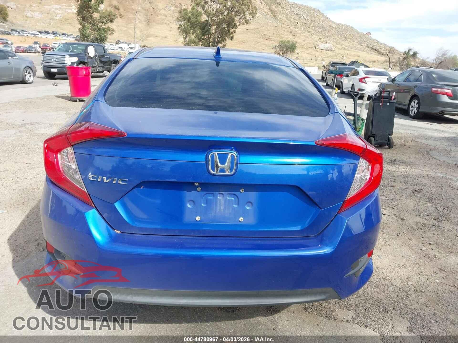 HONDA CIVIC 2017 - 2HGFC2F74HH564759