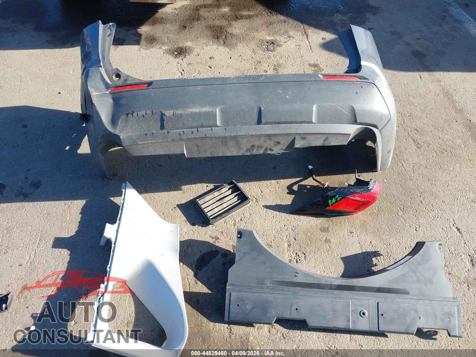 TOYOTA RAV4 2019 - JTMP1RFV3KD031208