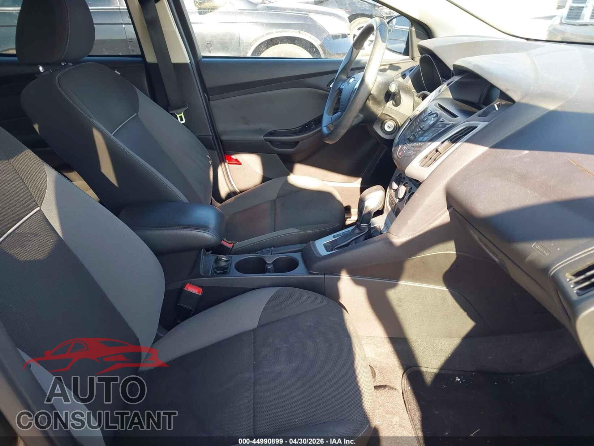 FORD FOCUS 2014 - 1FADP3F26EL166591