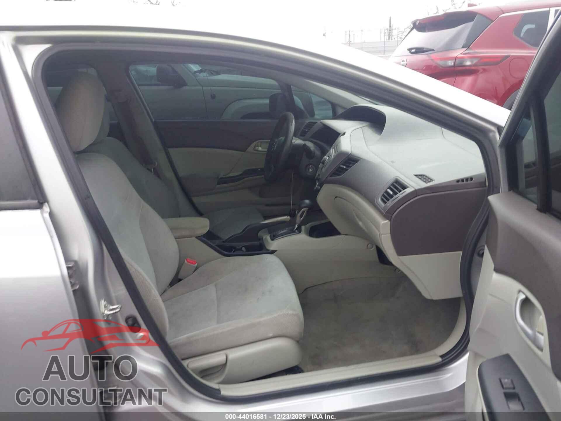 HONDA CIVIC 2012 - 2HGFB2F55CH333802