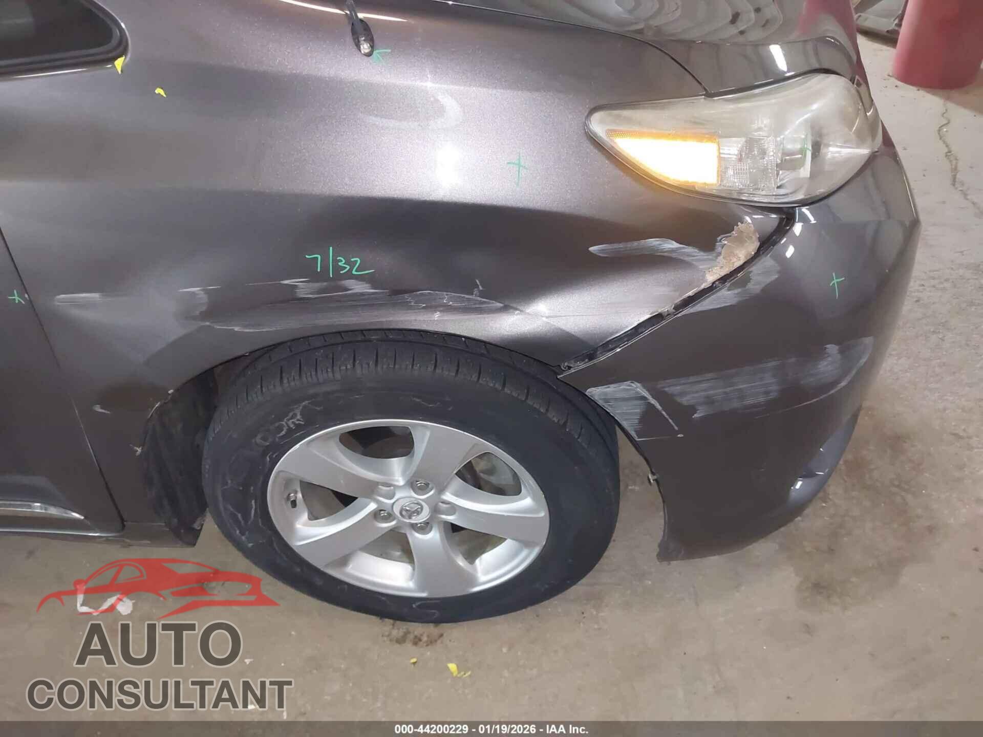 TOYOTA SIENNA 2012 - 5TDKK3DC7CS238177