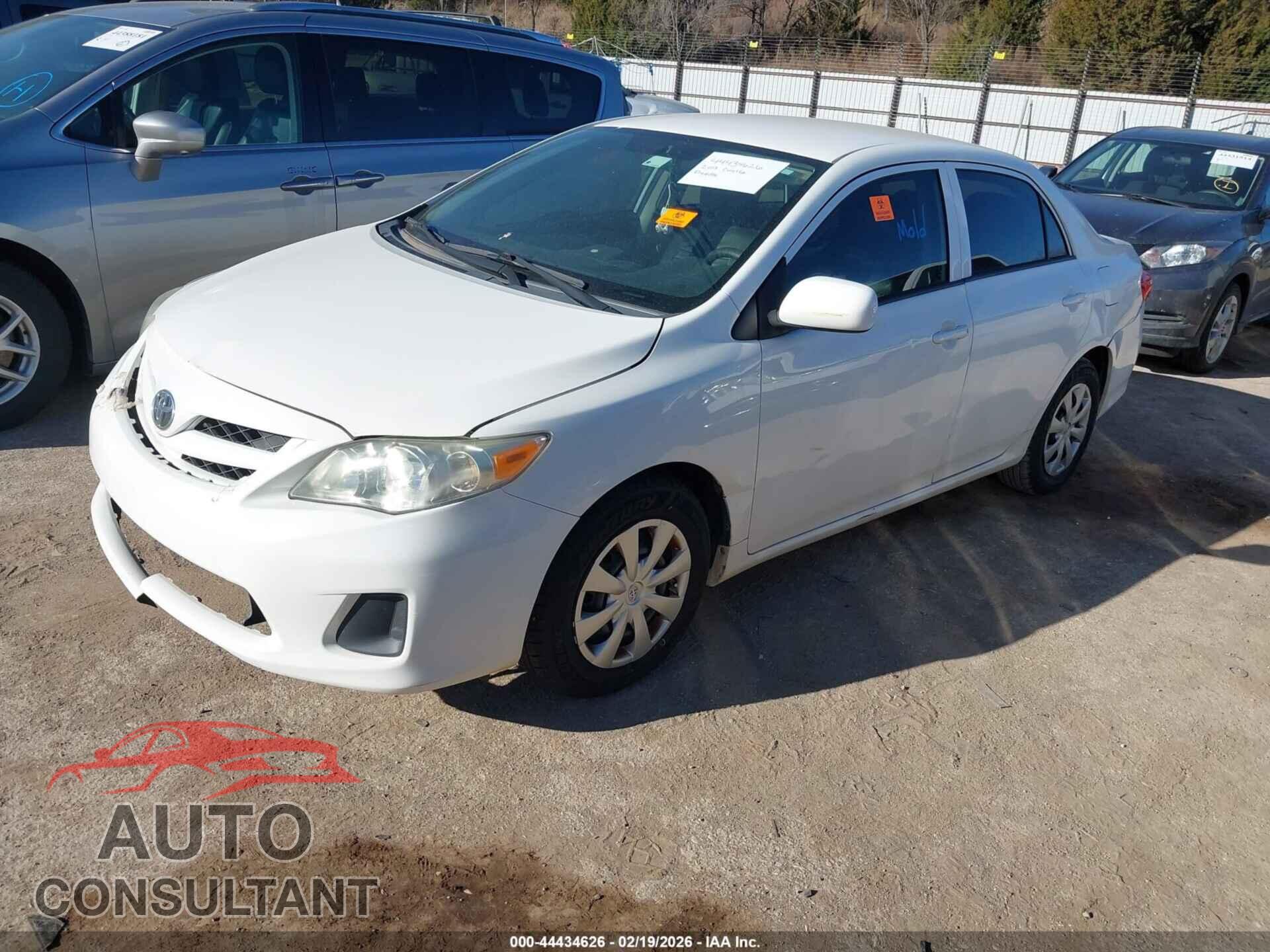 TOYOTA COROLLA 2013 - 5YFBU4EE9DP220998