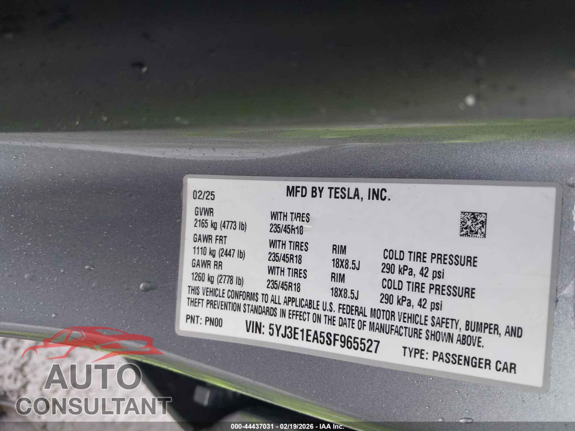 TESLA MODEL 3 2025 - 5YJ3E1EA5SF965527