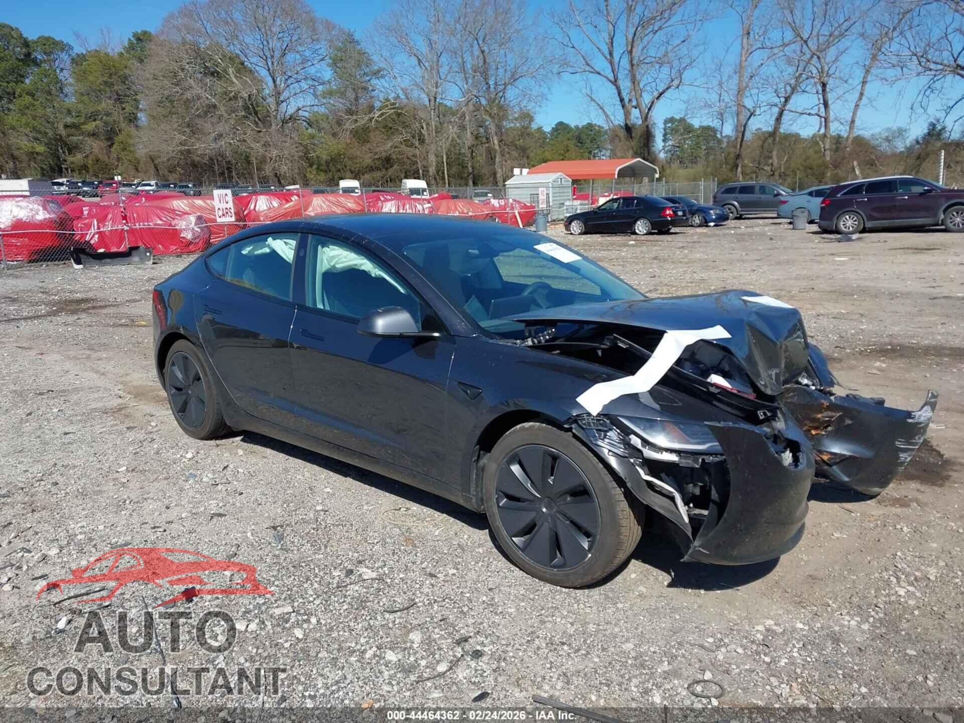 TESLA MODEL 3 2025 - 5YJ3E1EA3SF884817