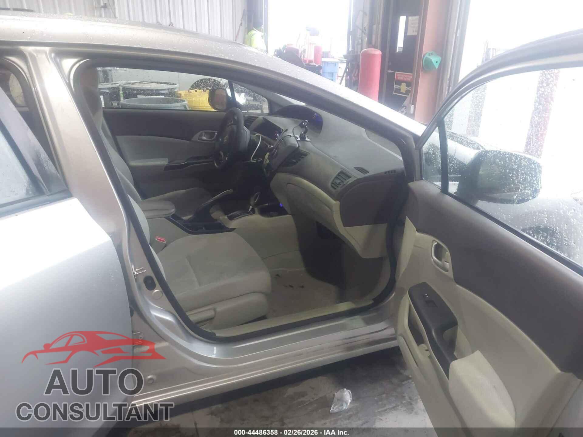HONDA CIVIC 2012 - 19XFB2F58CE067508