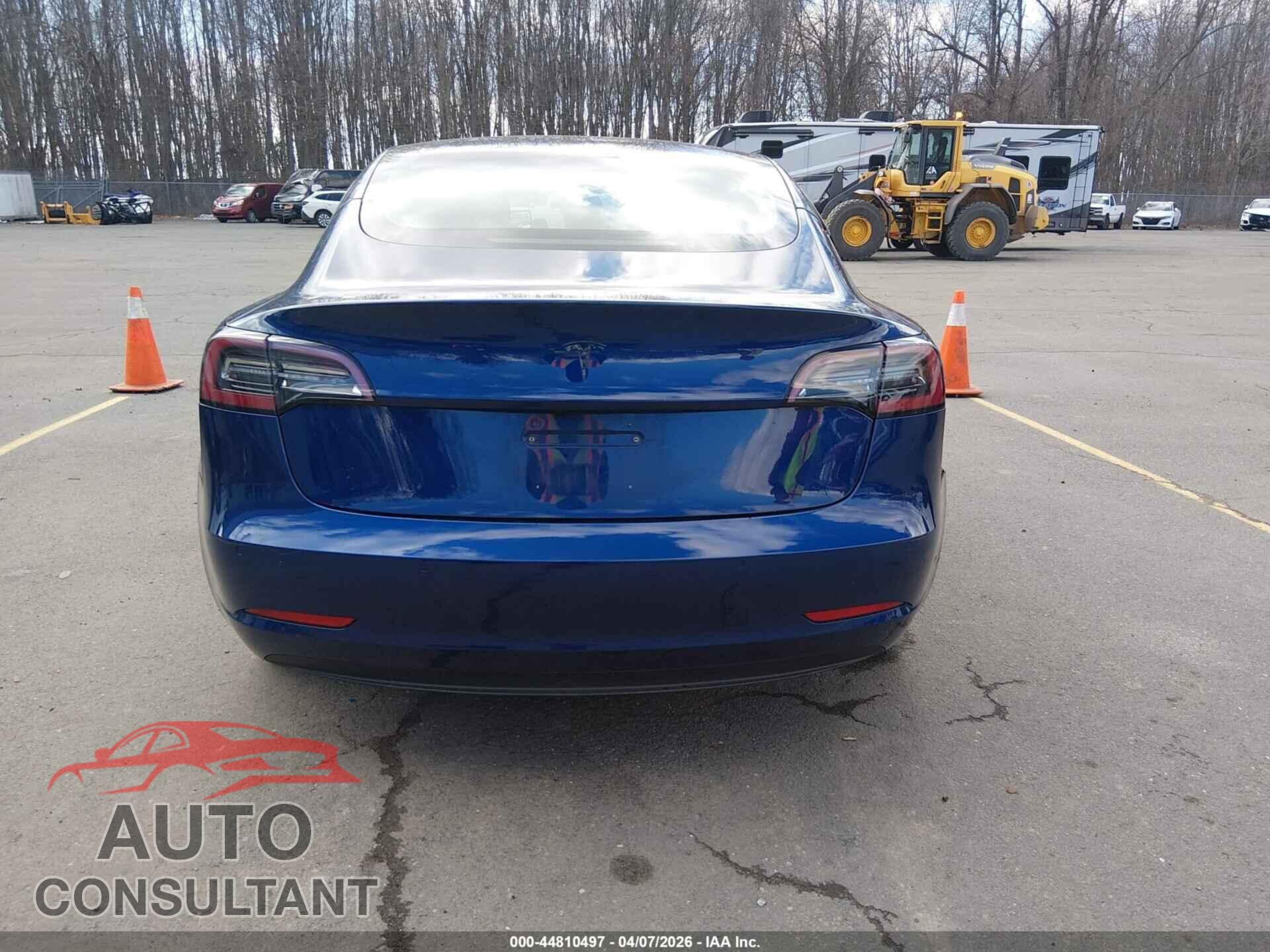 TESLA MODEL 3 2021 - 5YJ3E1EA8MF030988