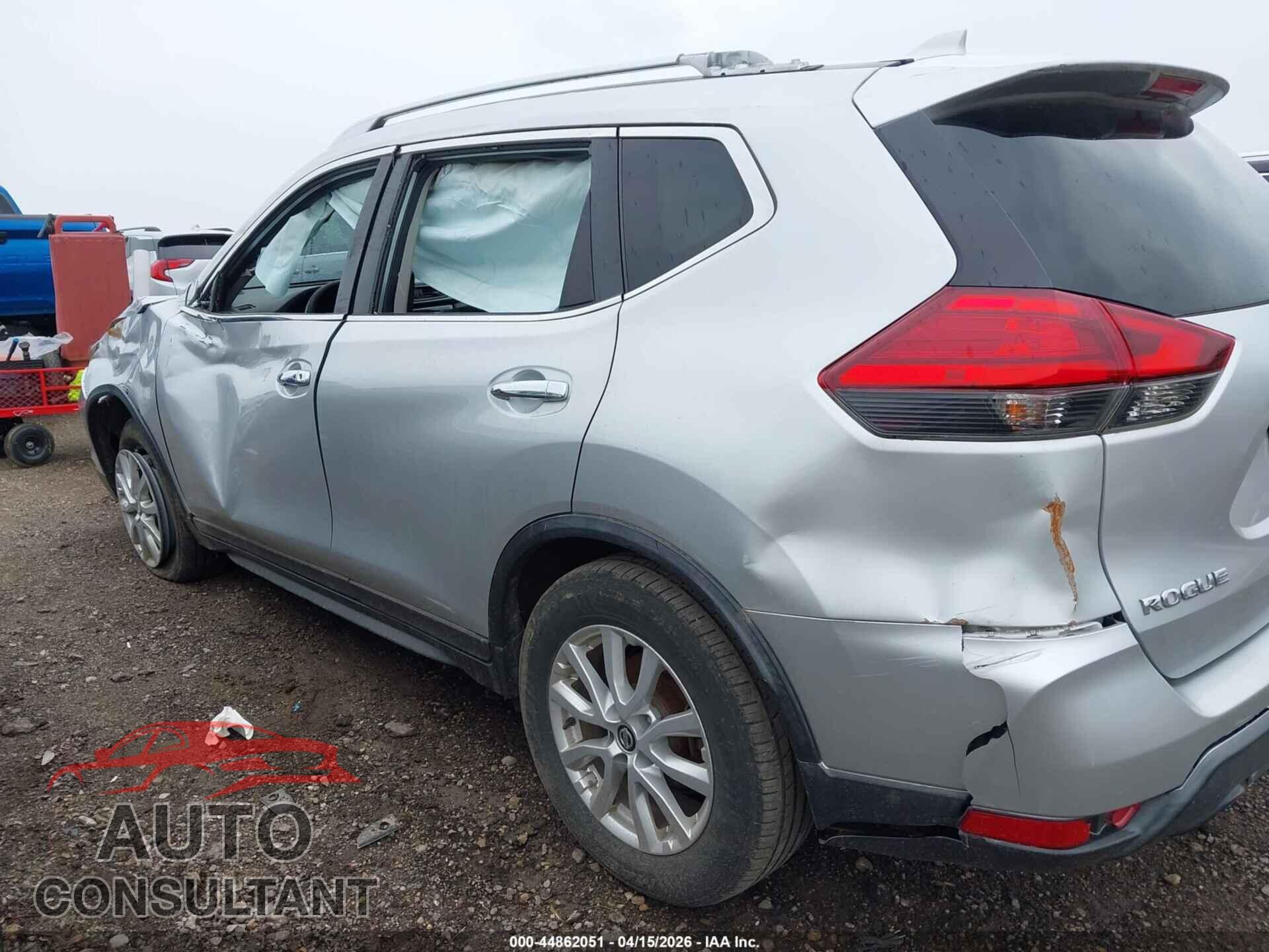 NISSAN ROGUE 2017 - KNMAT2MV7HP557357