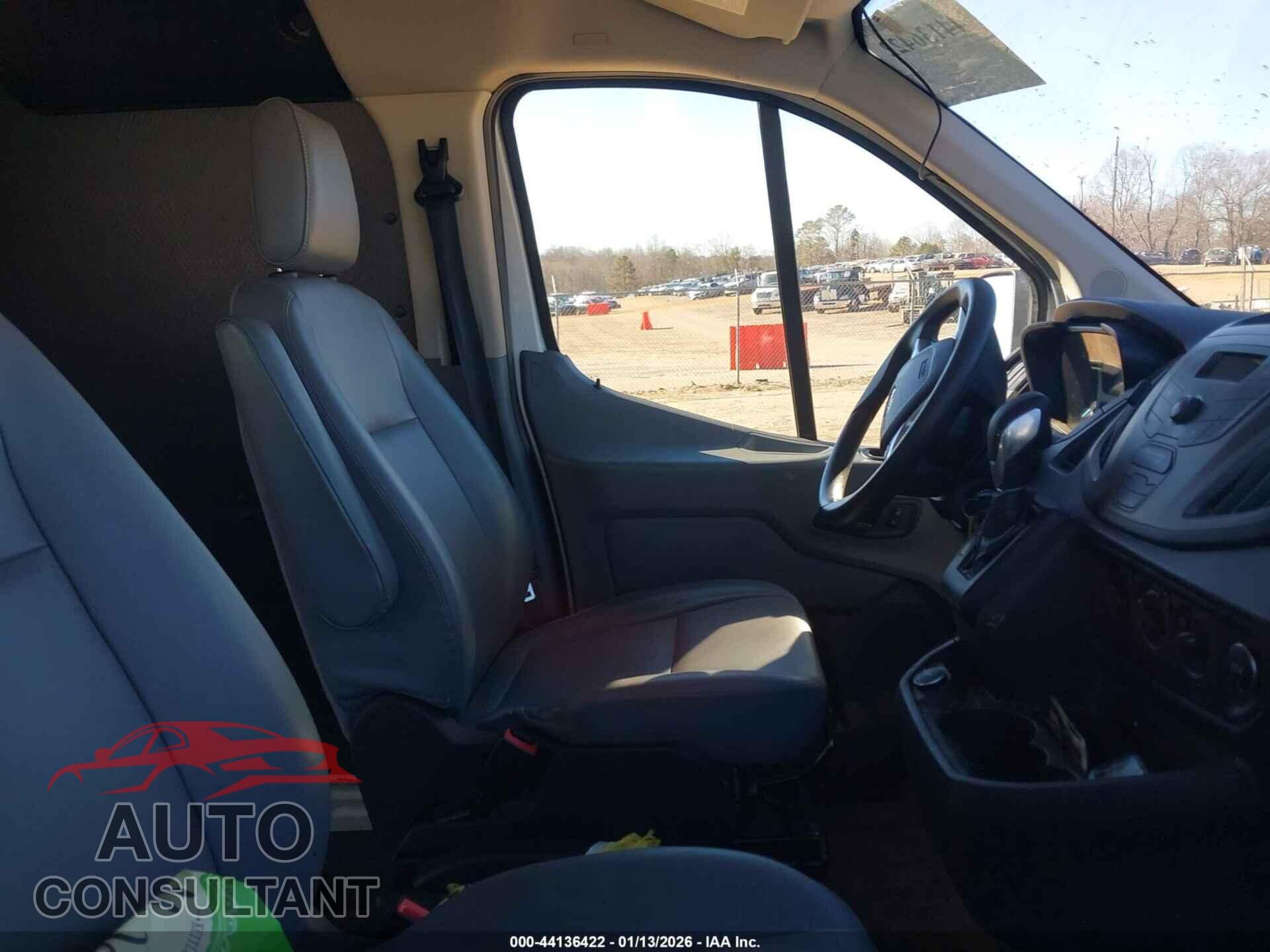 FORD TRANSIT-250 2018 - 1FTYR2YM8JKA22667