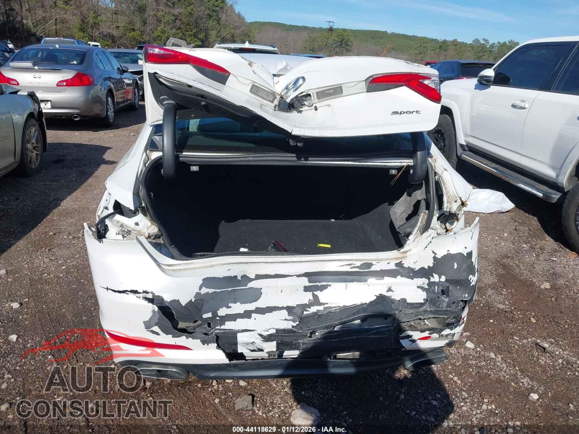 HYUNDAI SONATA 2015 - 5NPE34AF9FH218652