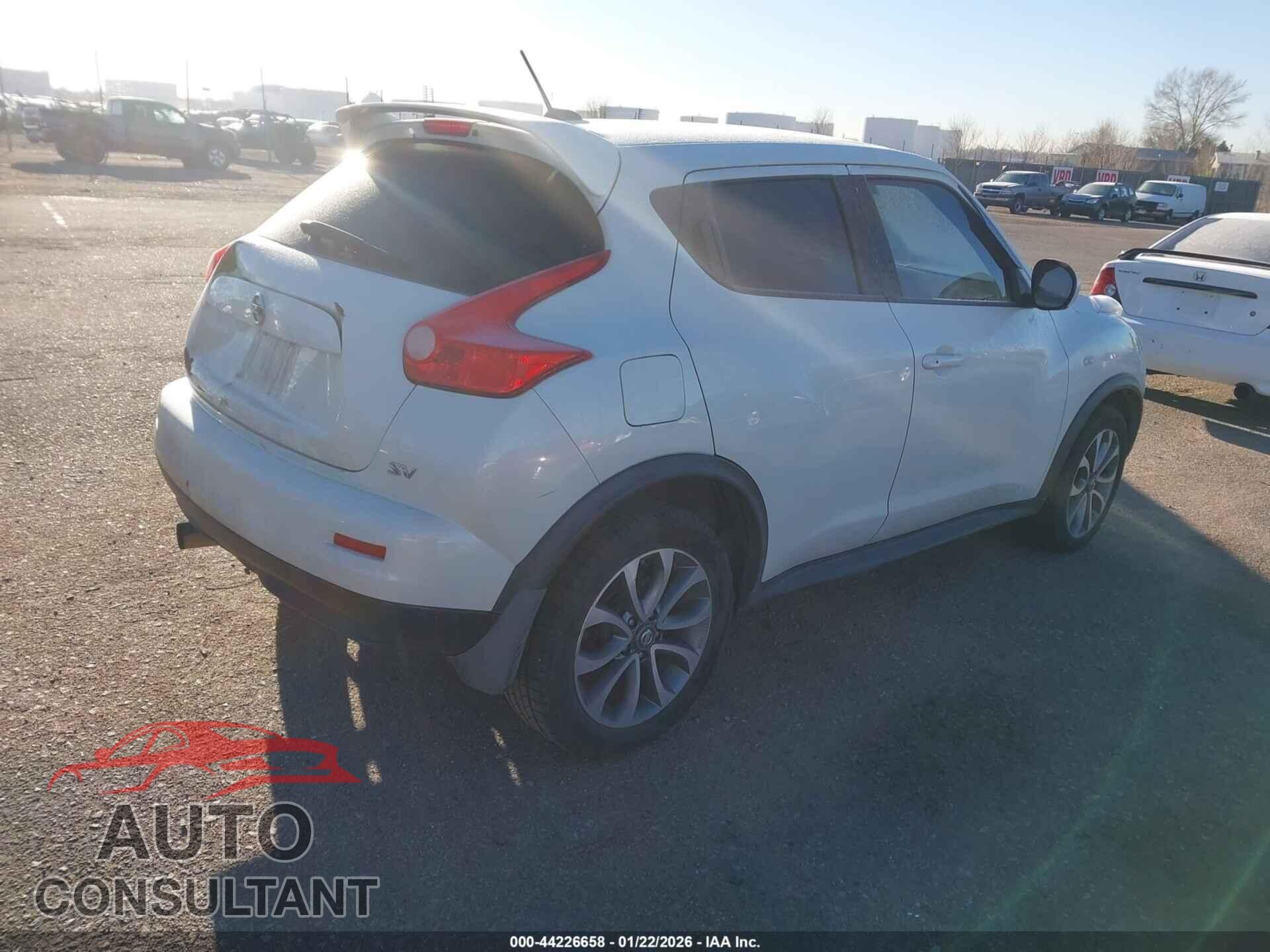 NISSAN JUKE 2011 - JN8AF5MR8BT012945