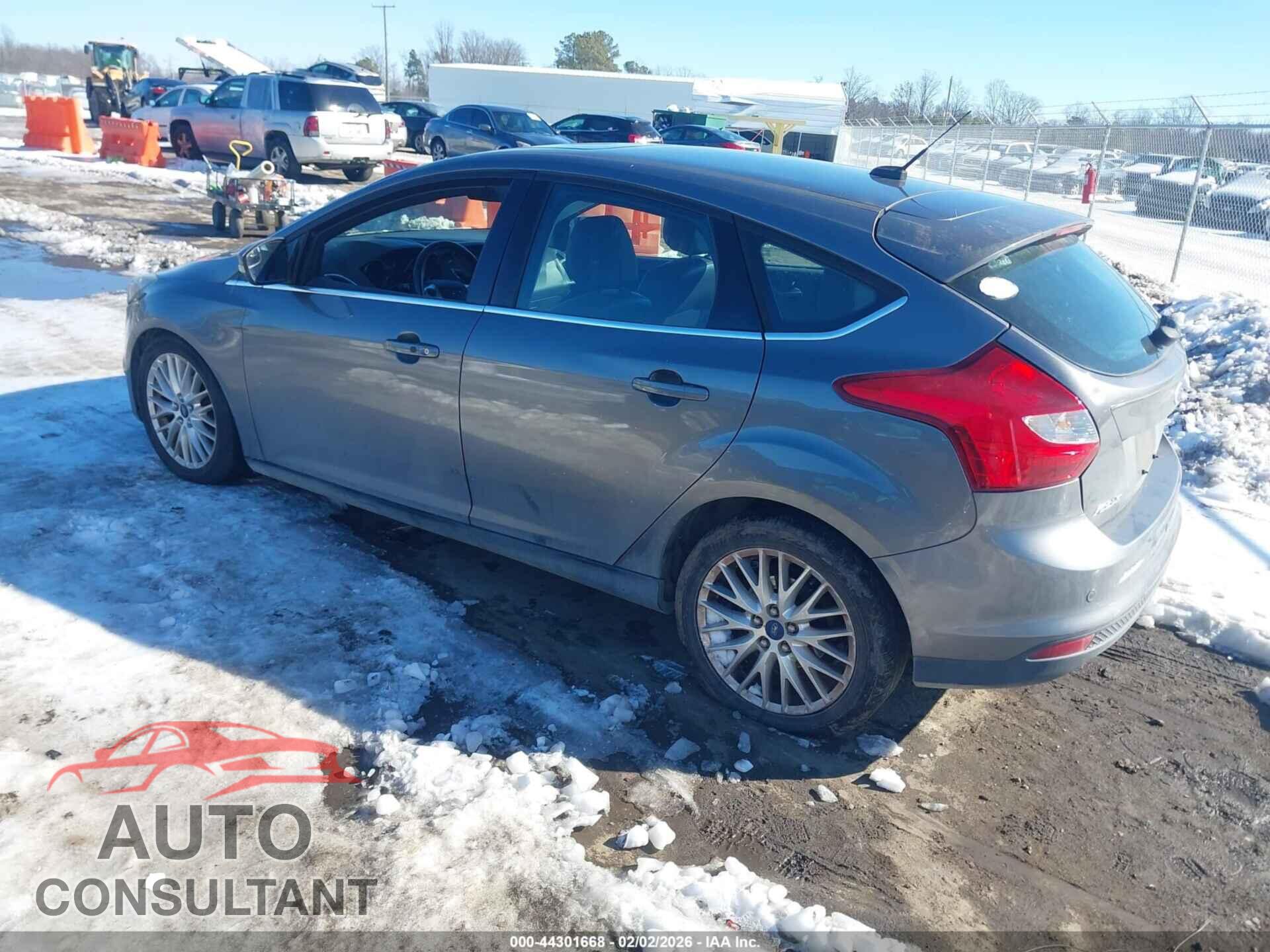 FORD FOCUS 2014 - 1FADP3N29EL458544
