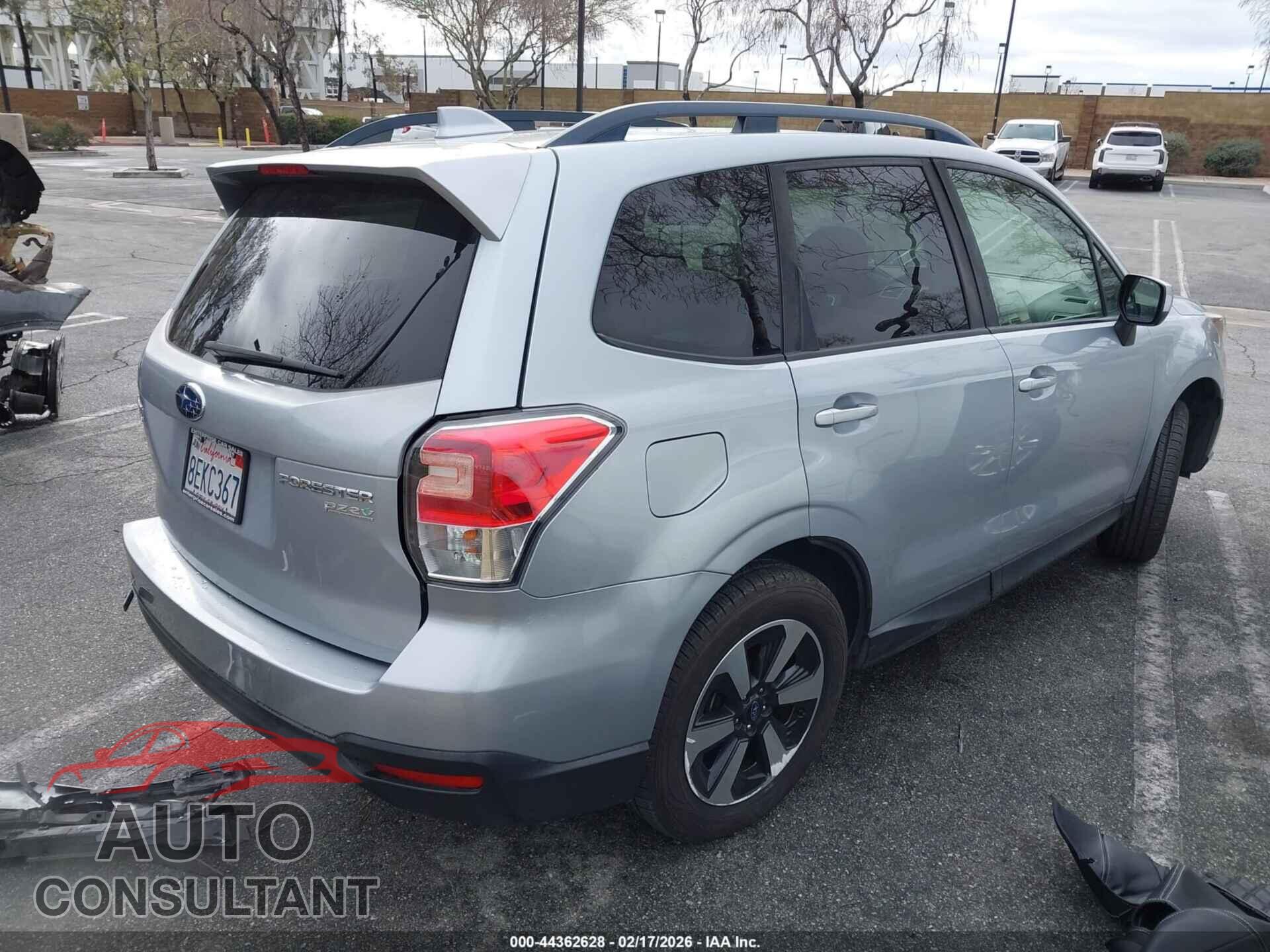 SUBARU FORESTER 2017 - JF2SJAEC7HH572017