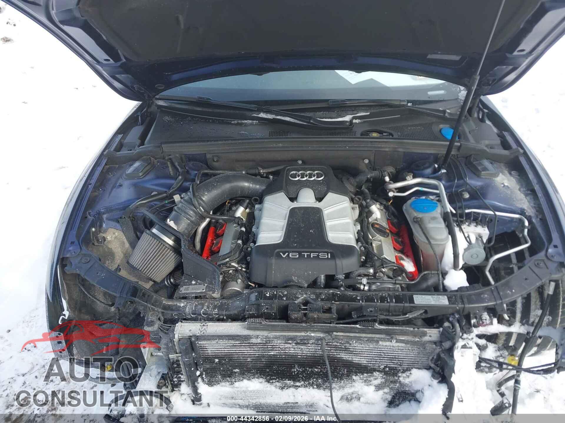 AUDI S5 2013 - WAUCGAFR5DA027874