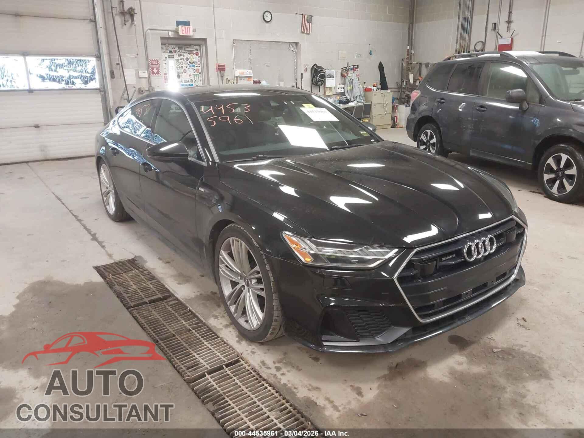 AUDI A7 2019 - WAUU2AF20KN051740