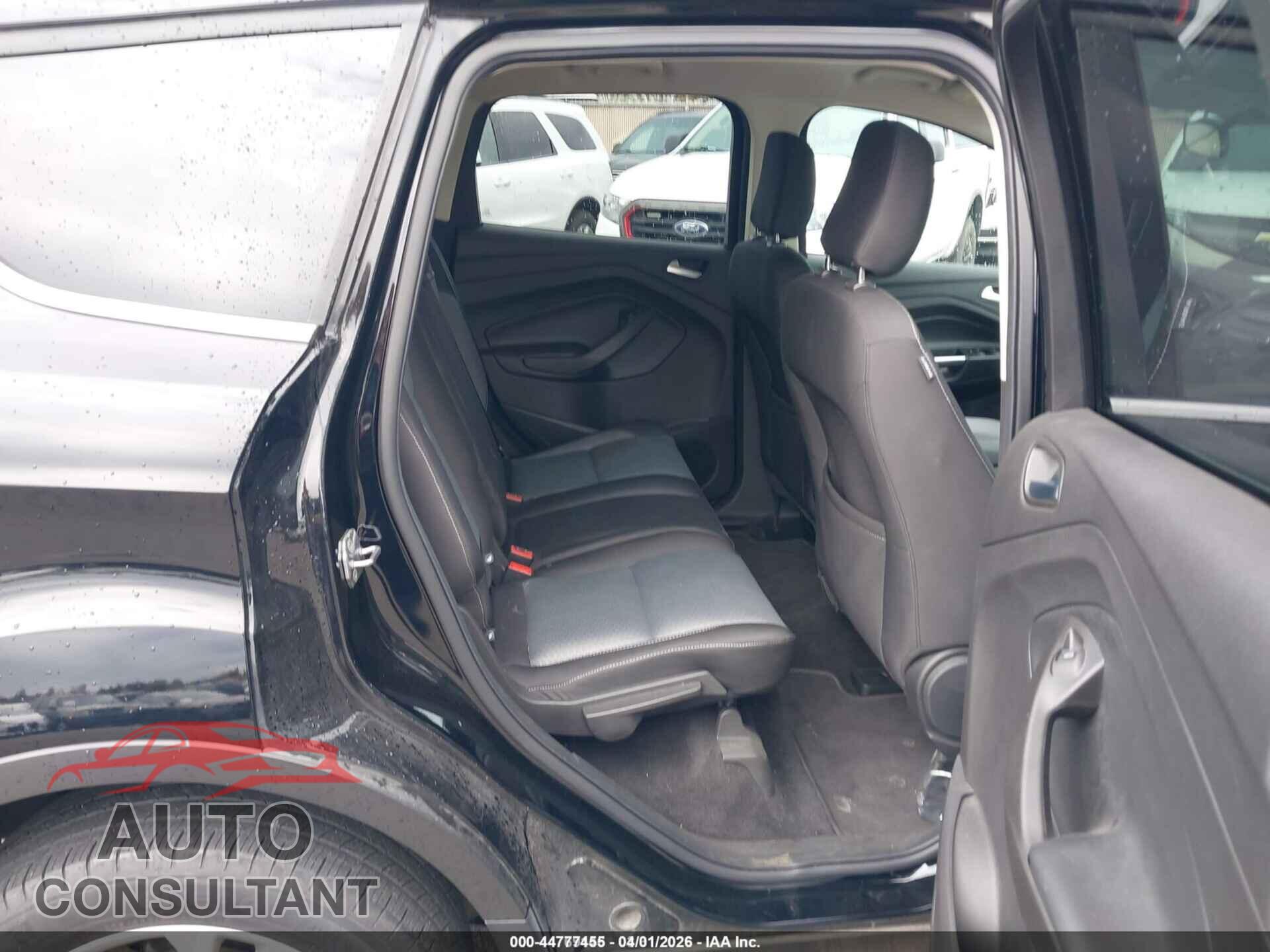 FORD ESCAPE 2018 - 1FMCU9GD0JUD08516