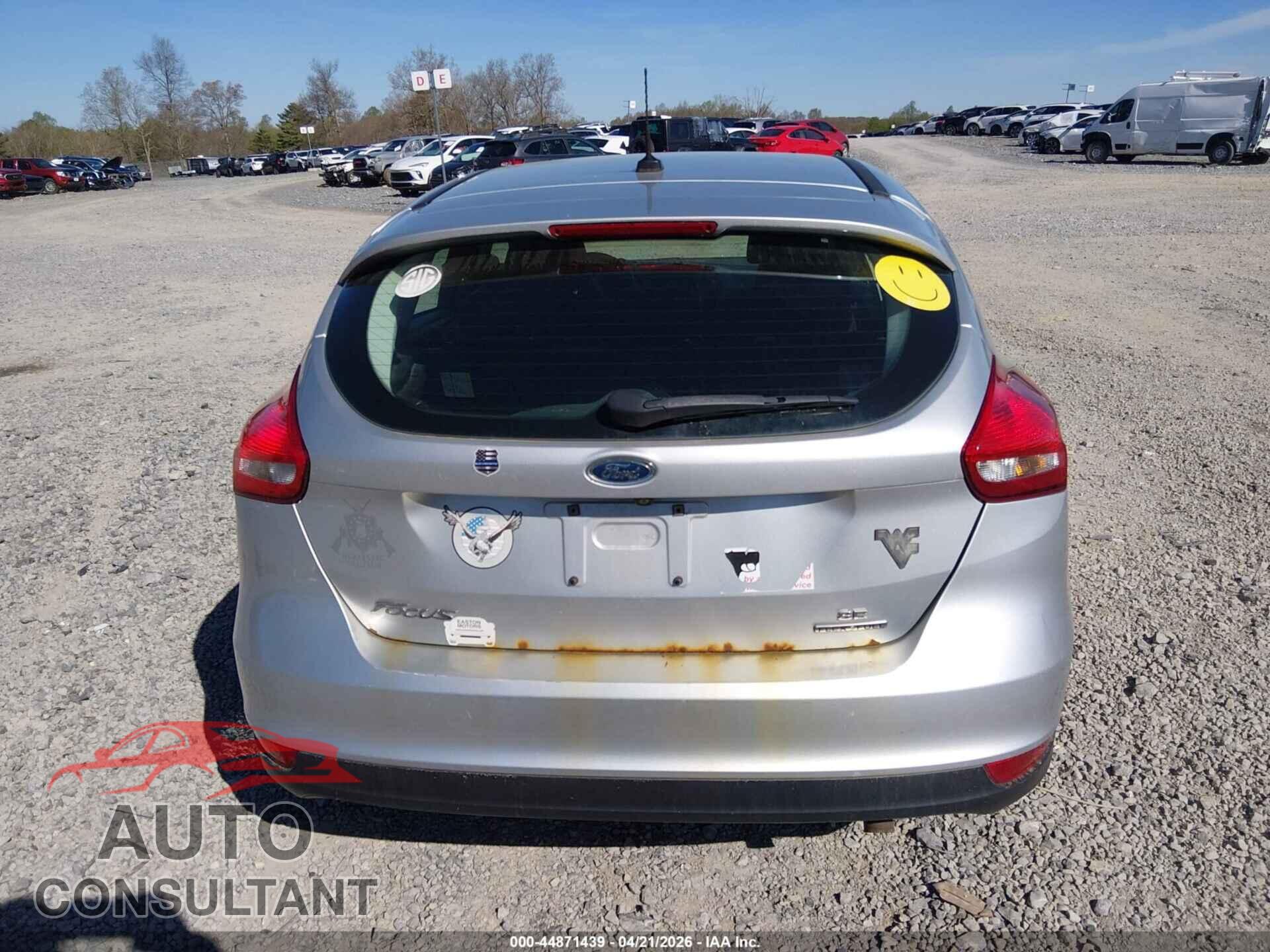 FORD FOCUS 2015 - 1FADP3K21FL249434