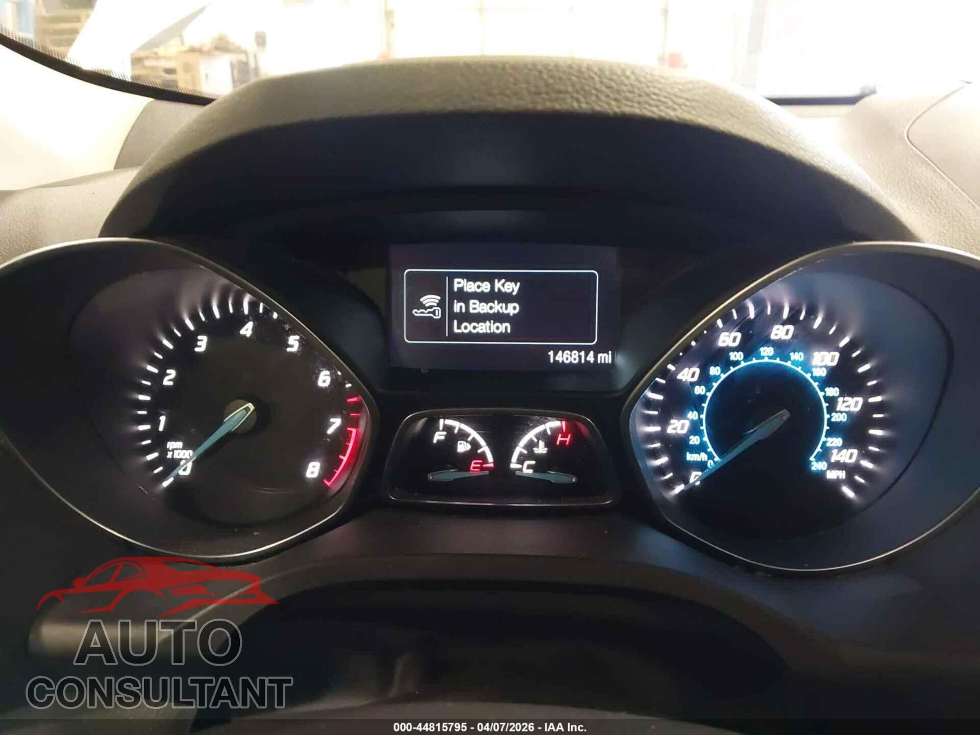 FORD ESCAPE 2015 - 1FMCU9J97FUC63263