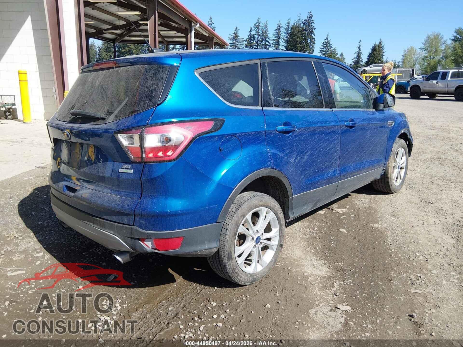 FORD ESCAPE 2017 - 1FMCU0G93HUD43147