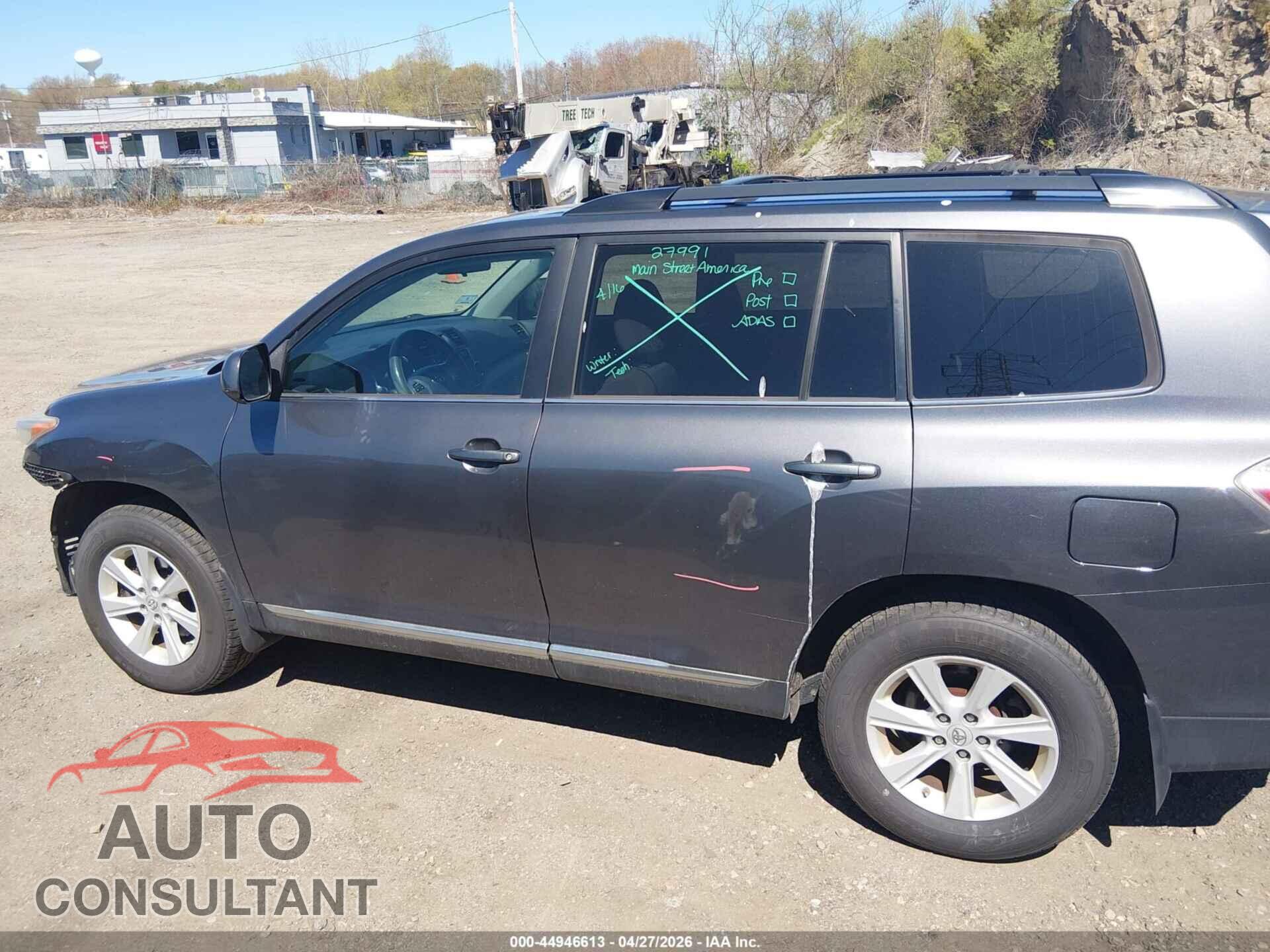 TOYOTA HIGHLANDER 2013 - 5TDBK3EH8DS240886