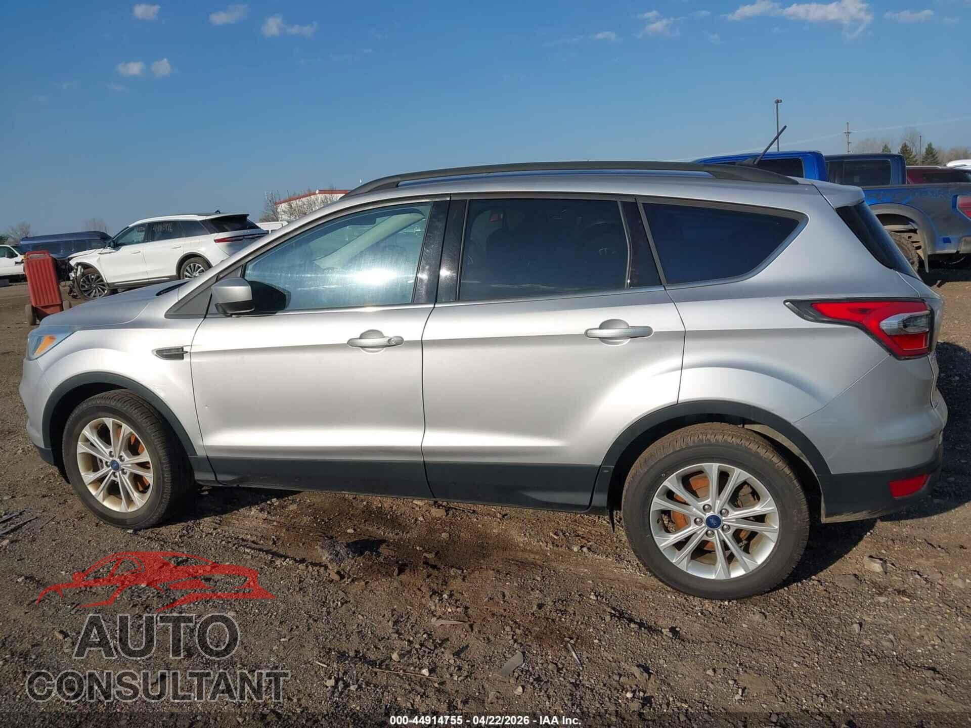 FORD ESCAPE 2018 - 1FMCU9GD2JUB41320