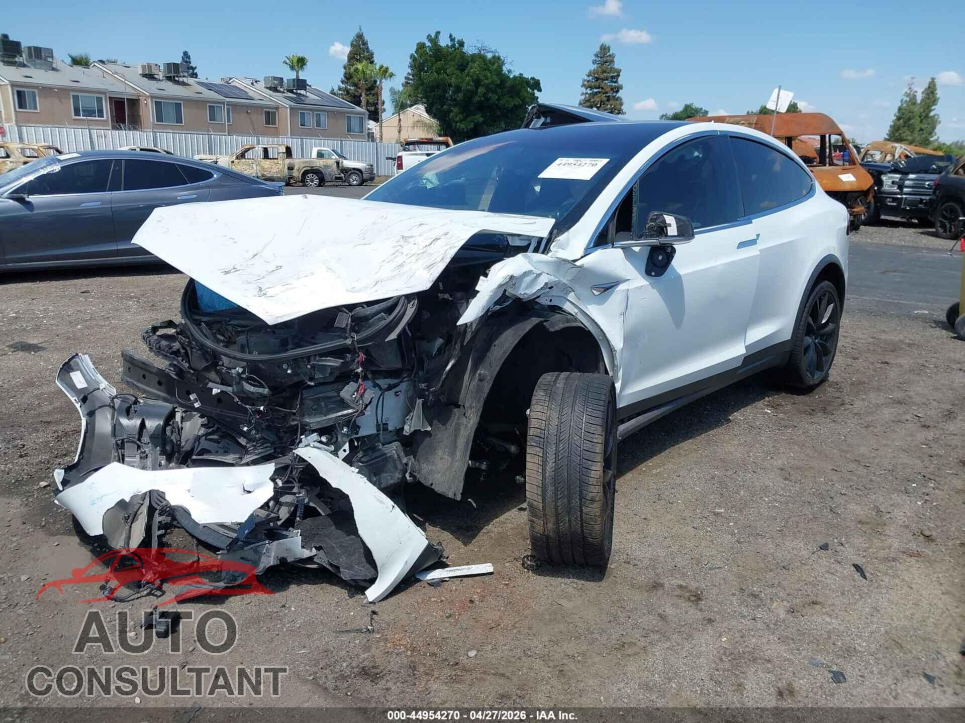 TESLA MODEL X 2018 - 5YJXCAE26JF126906