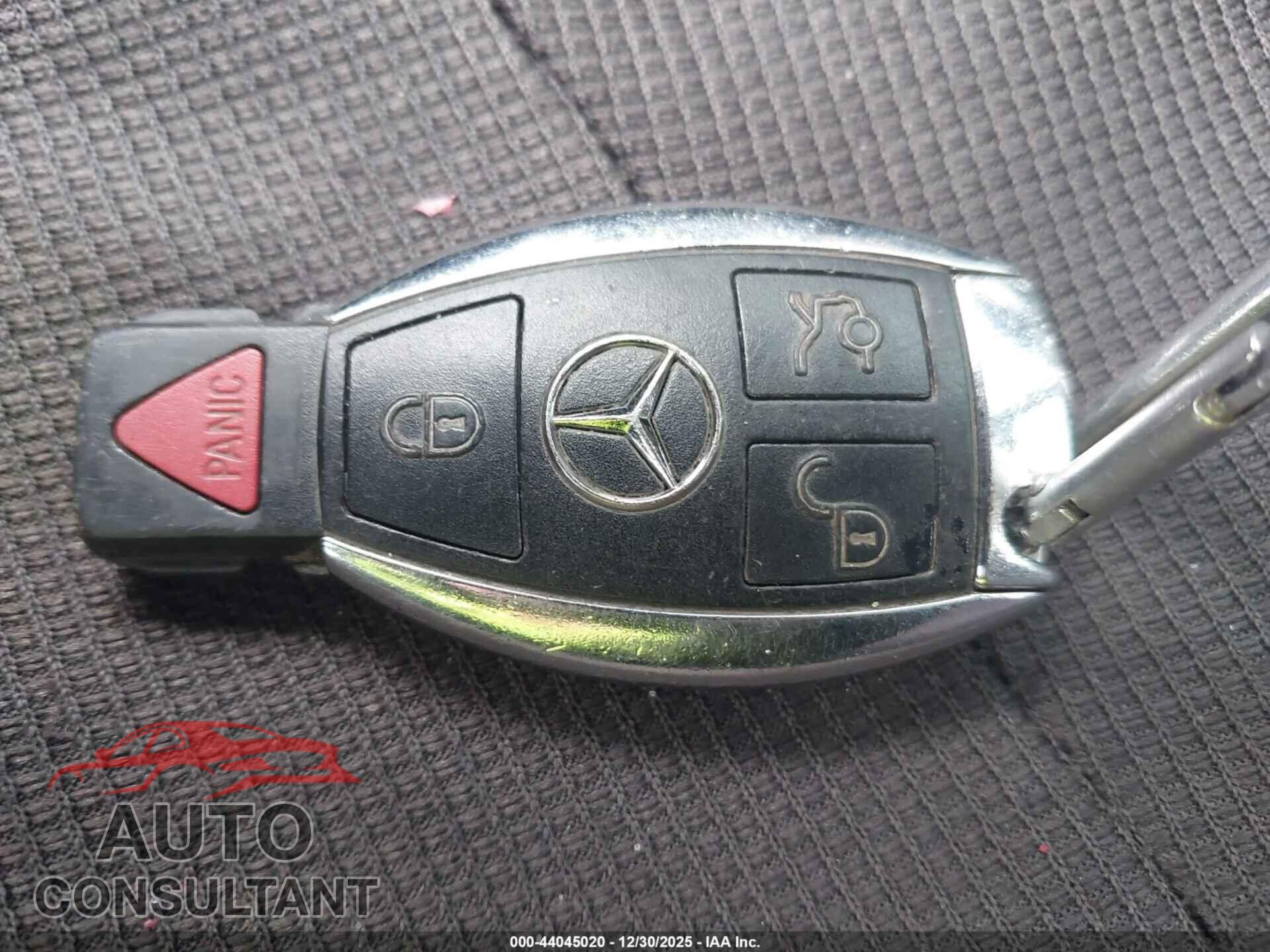 MERCEDES-BENZ C-CLASS 2014 - WDDGF4HB3ER311375