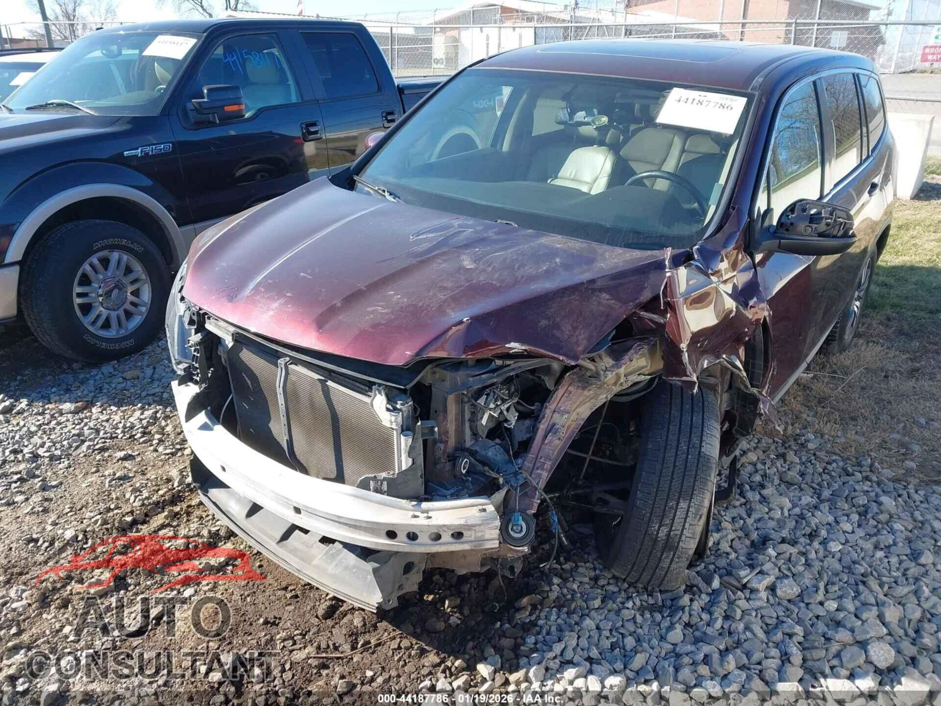 HONDA PILOT 2017 - 5FNYF5H89HB013982