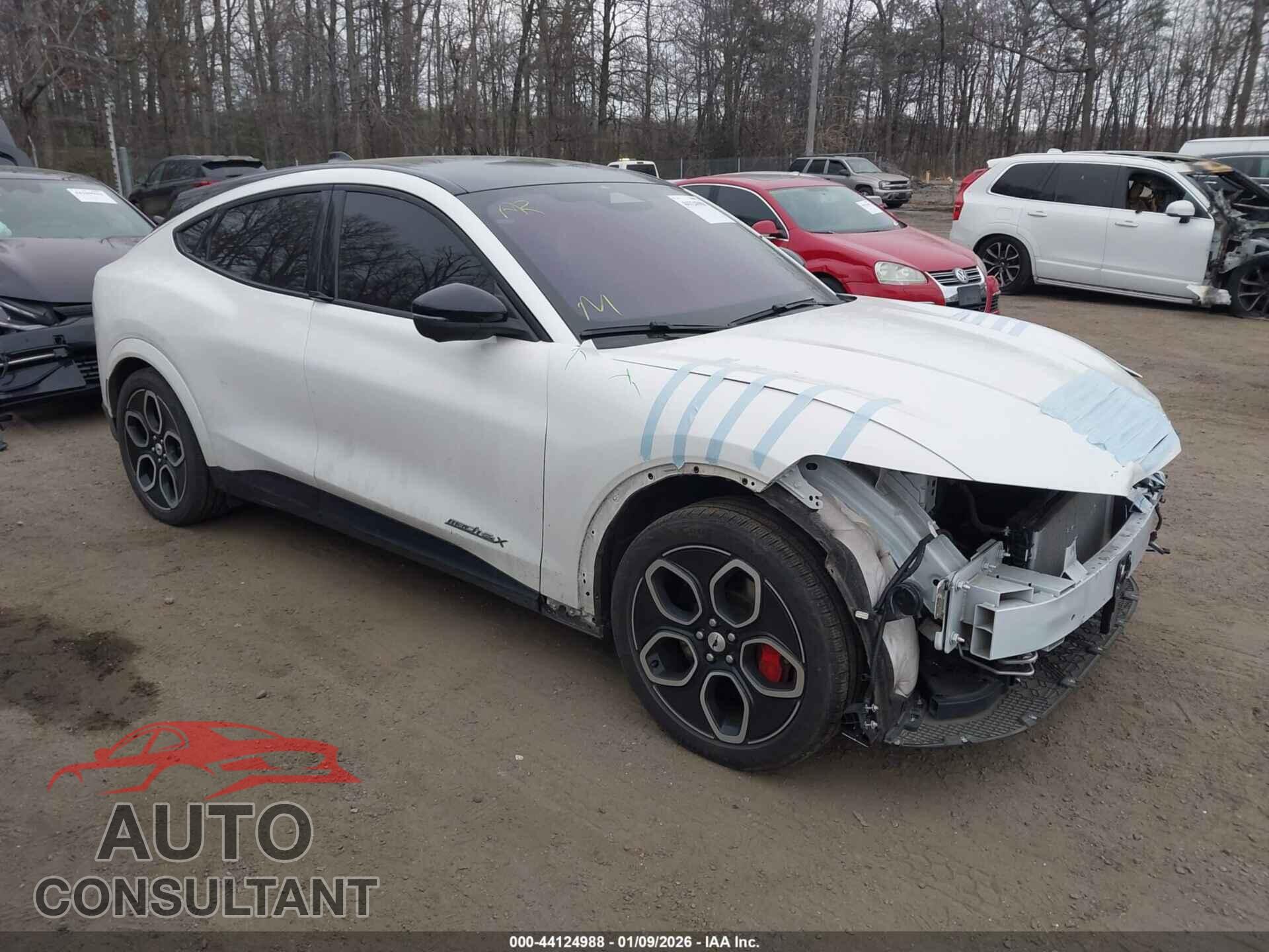 FORD MUSTANG MACH-E 2023 - 3FMTK4SE6PMA44322