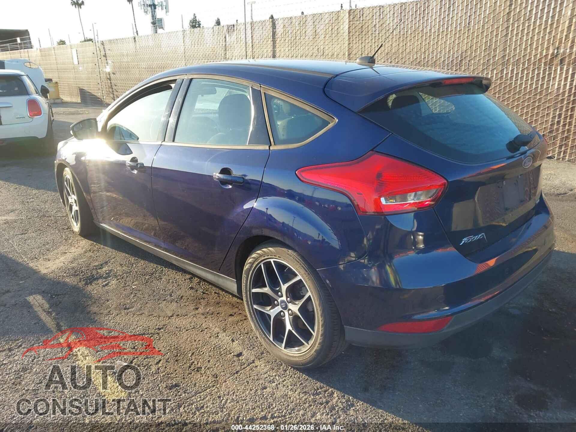 FORD FOCUS 2017 - 1FADP3M20HL308411