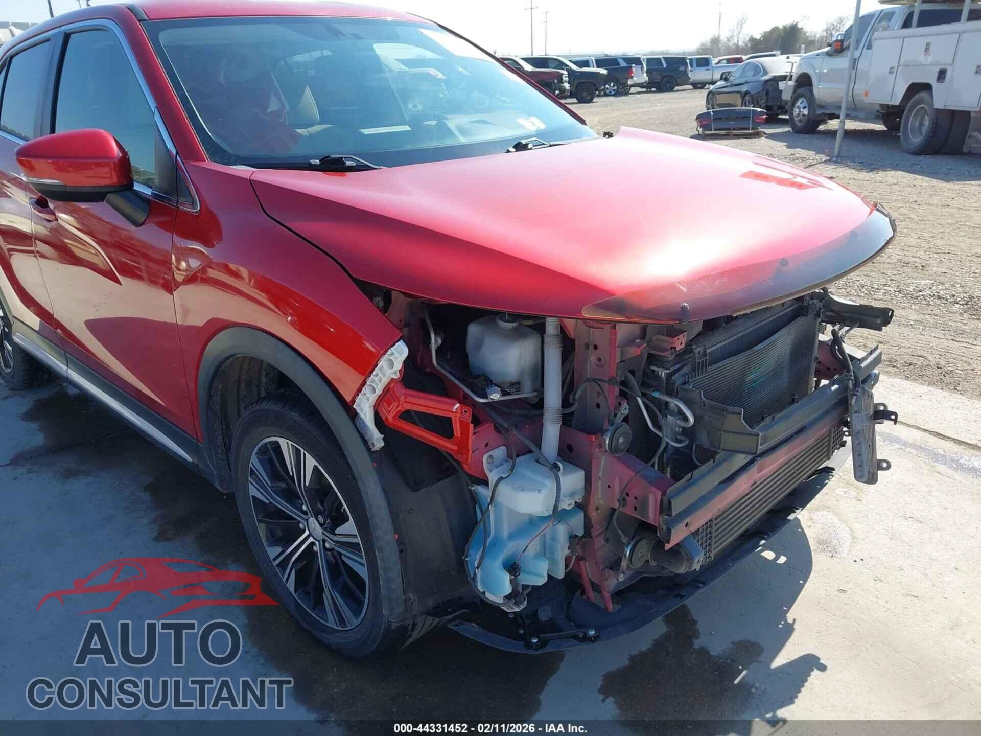 MITSUBISHI ECLIPSE CROSS 2018 - JA4AT5AA3JZ059583