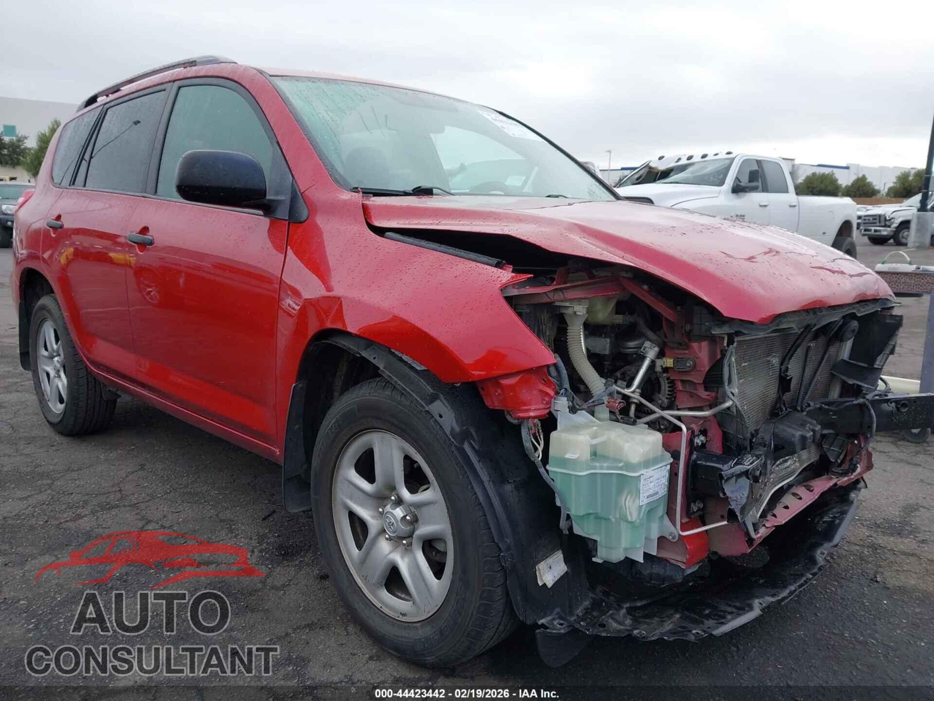 TOYOTA RAV4 2011 - 2T3KF4DV8BW098682
