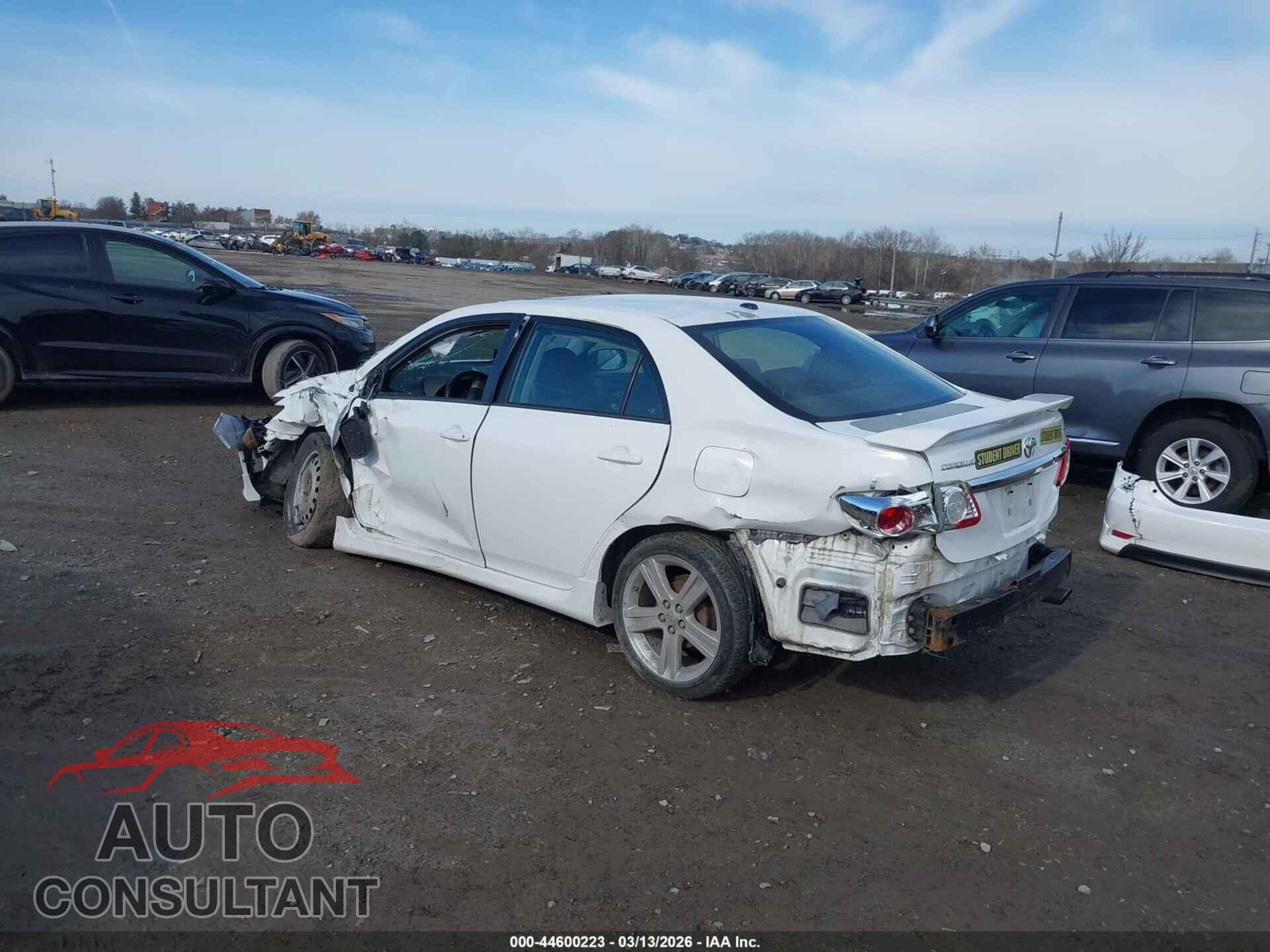 TOYOTA COROLLA 2013 - 5YFBU4EE9DP156848