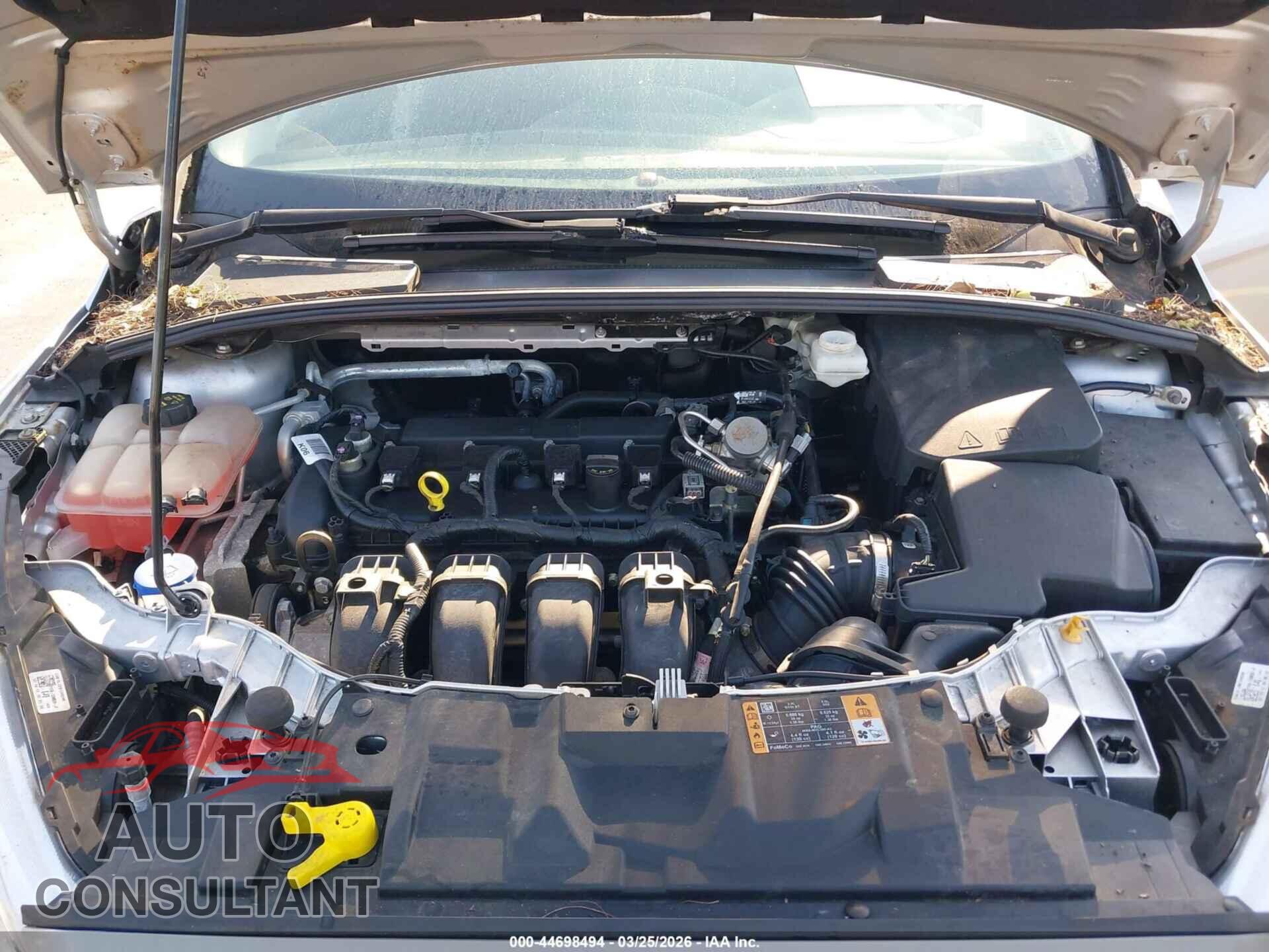 FORD FOCUS 2018 - 1FADP3F23JL238535