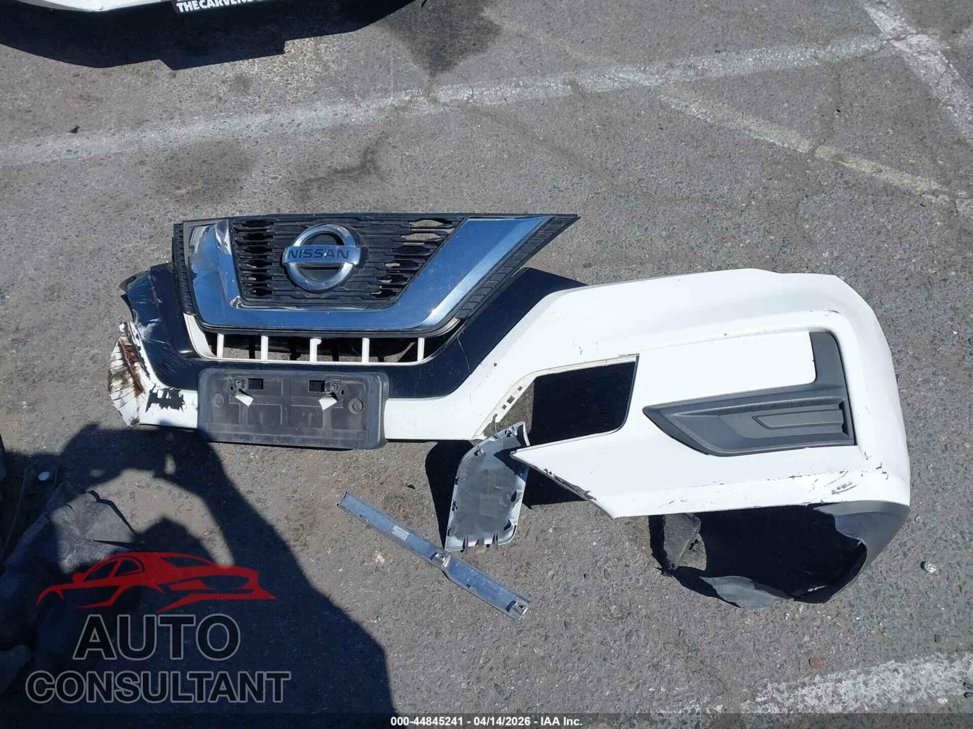NISSAN ROGUE 2017 - KNMAT2MT3HP549612
