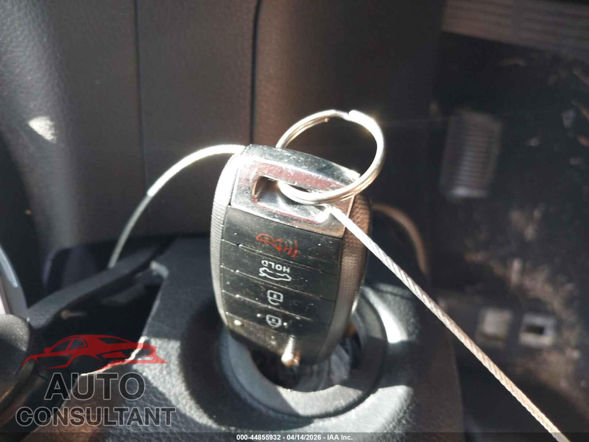 KIA FORTE 2017 - KNAFK5A89H5666940