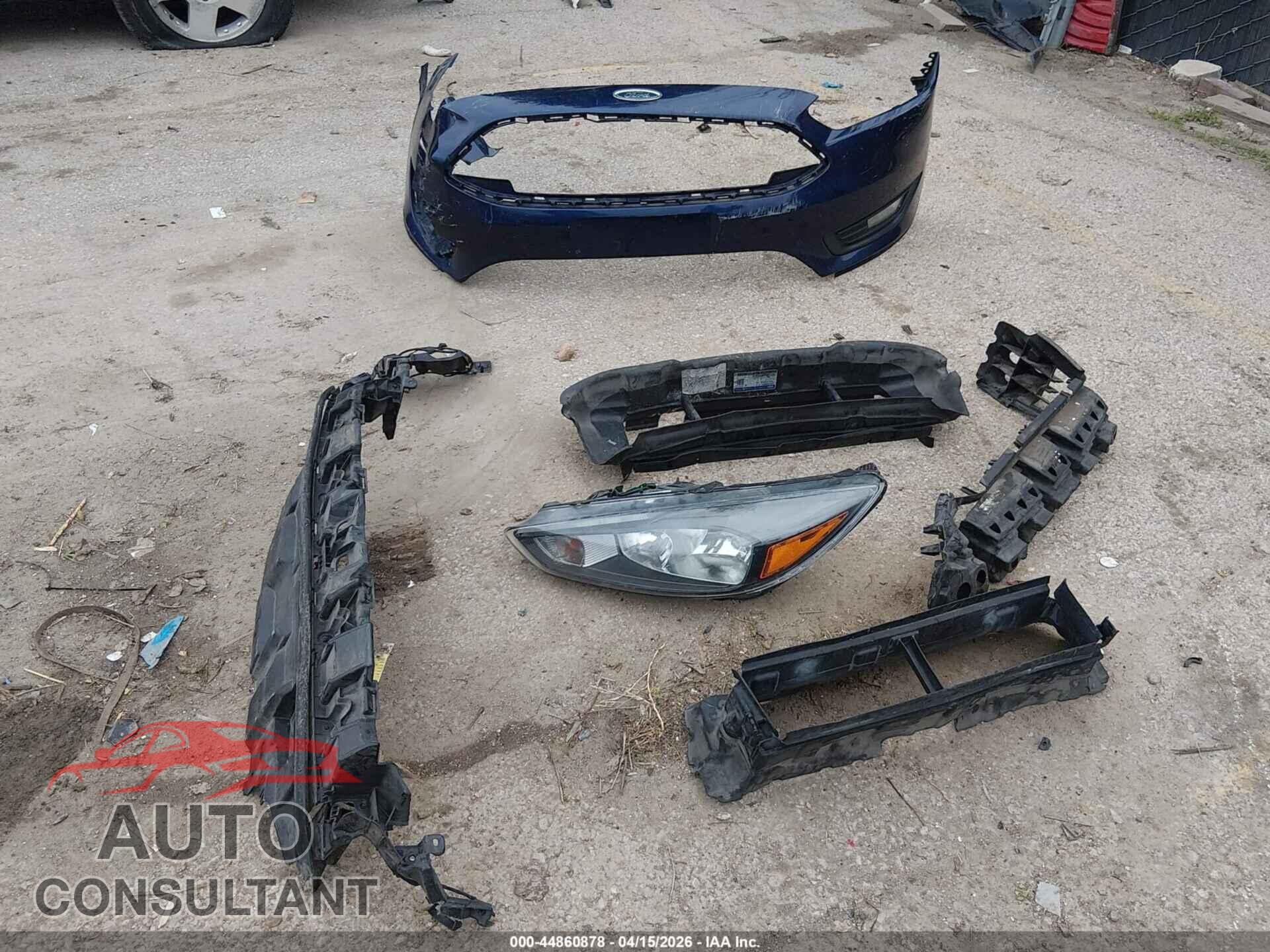 FORD FOCUS 2017 - 1FADP3M22HL332323