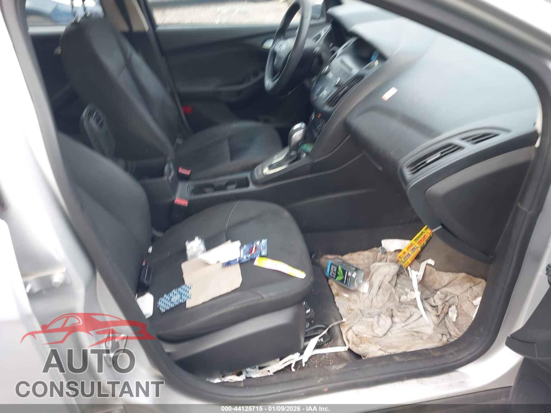 FORD FOCUS 2015 - 1FADP3K26FL288438