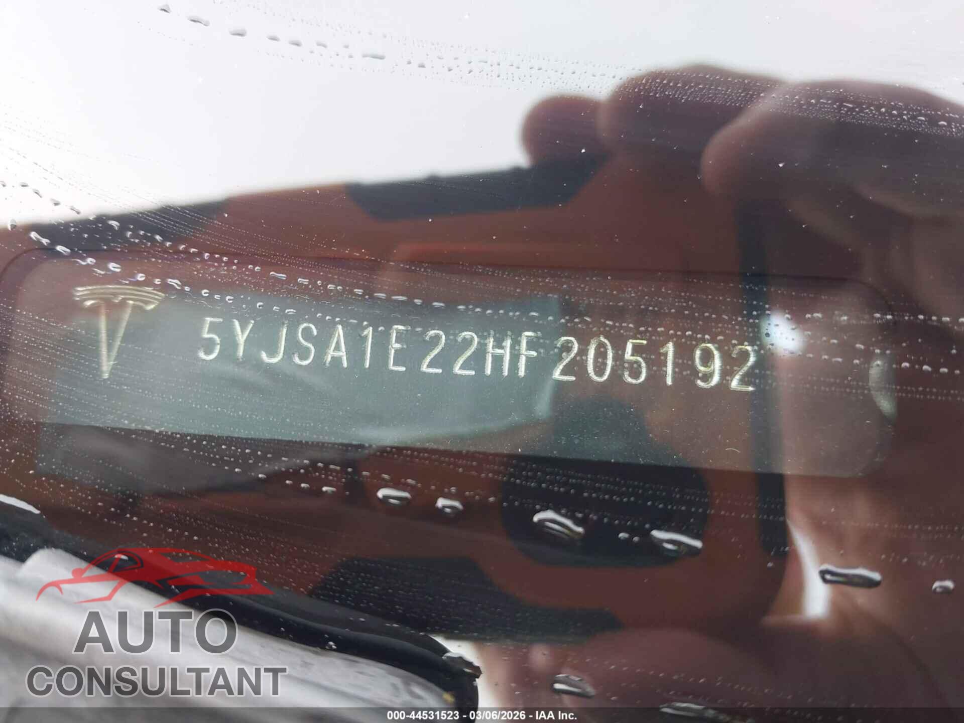TESLA MODEL S 2017 - 5YJSA1E22HF205192