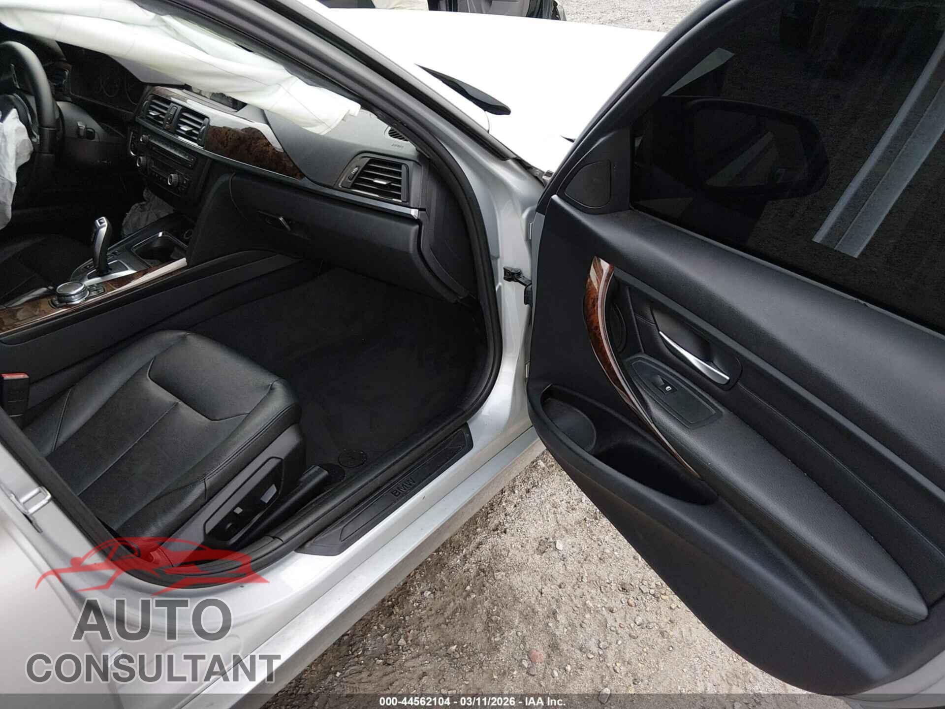 BMW 328I 2015 - WBA3A5C5XFP604604